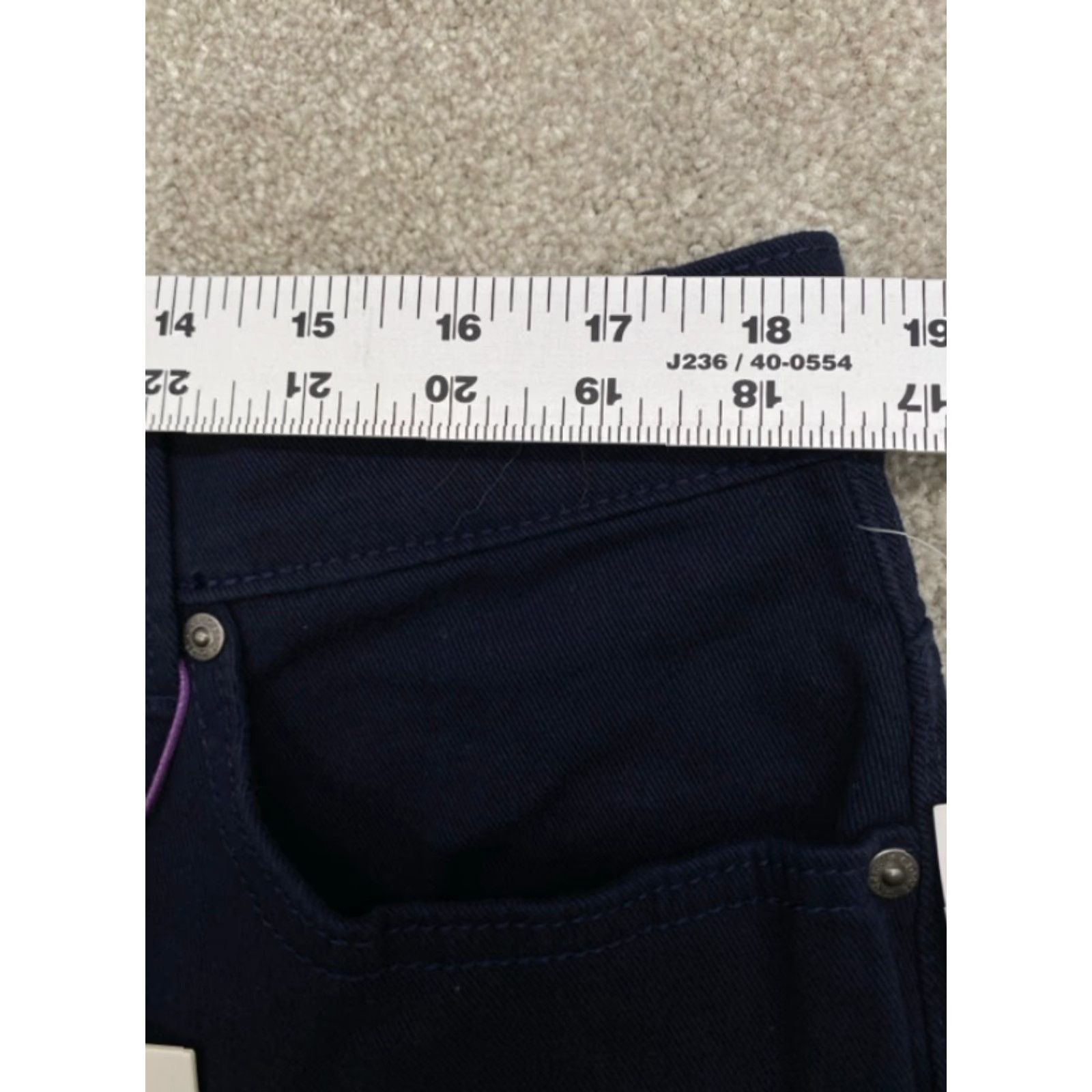 Gloria Vanderbilt VINTAGE Gloria Vanderbilt Amanda Jeans Womens 18S Navy Denim Stretch NEW Size 40" / US 18 - 6 Thumbnail