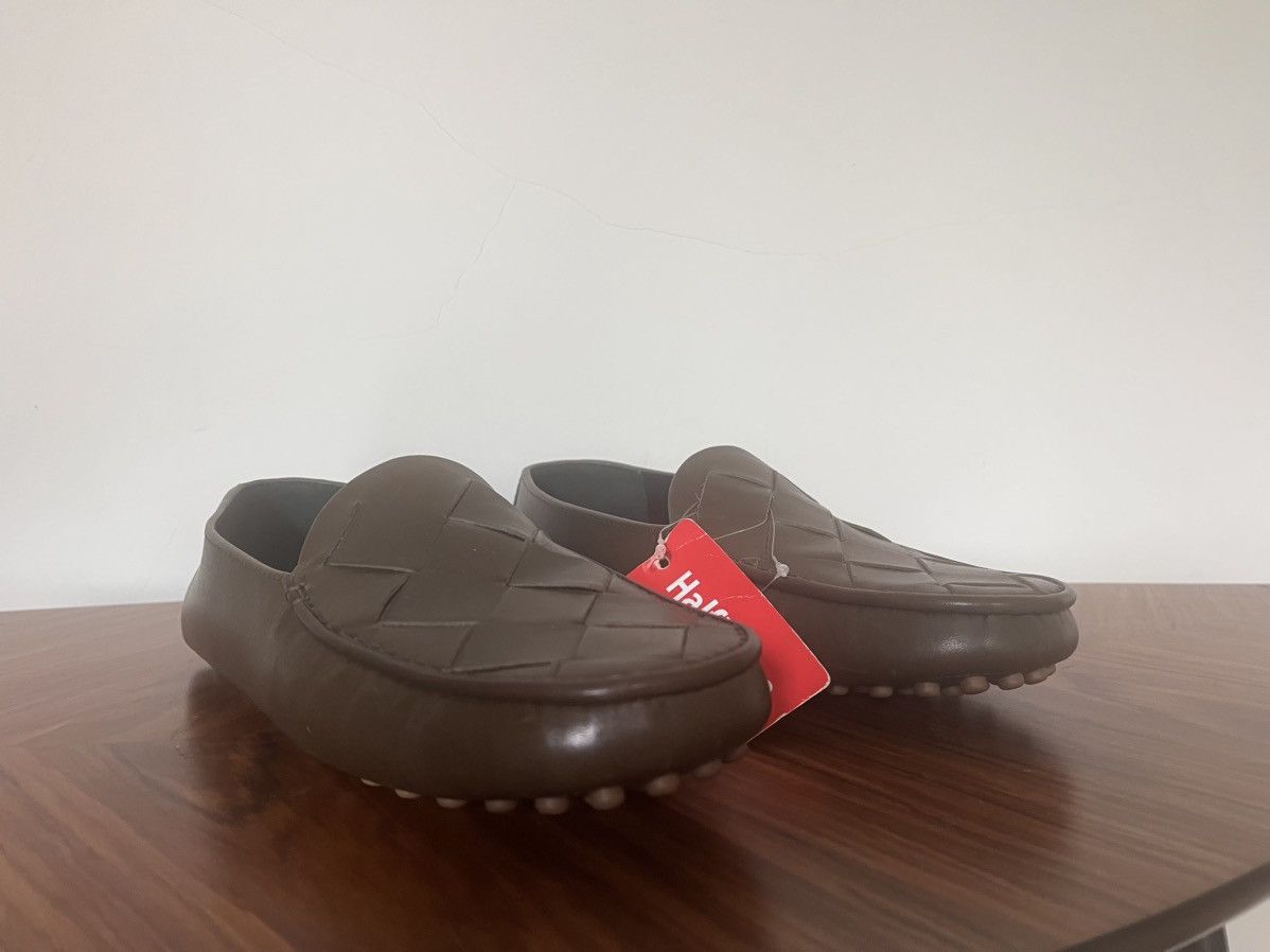 Bottega Veneta Bottega veneta olive green intrecciato leather loafers Size US 9 / IT 39 - 1 Thumbnail