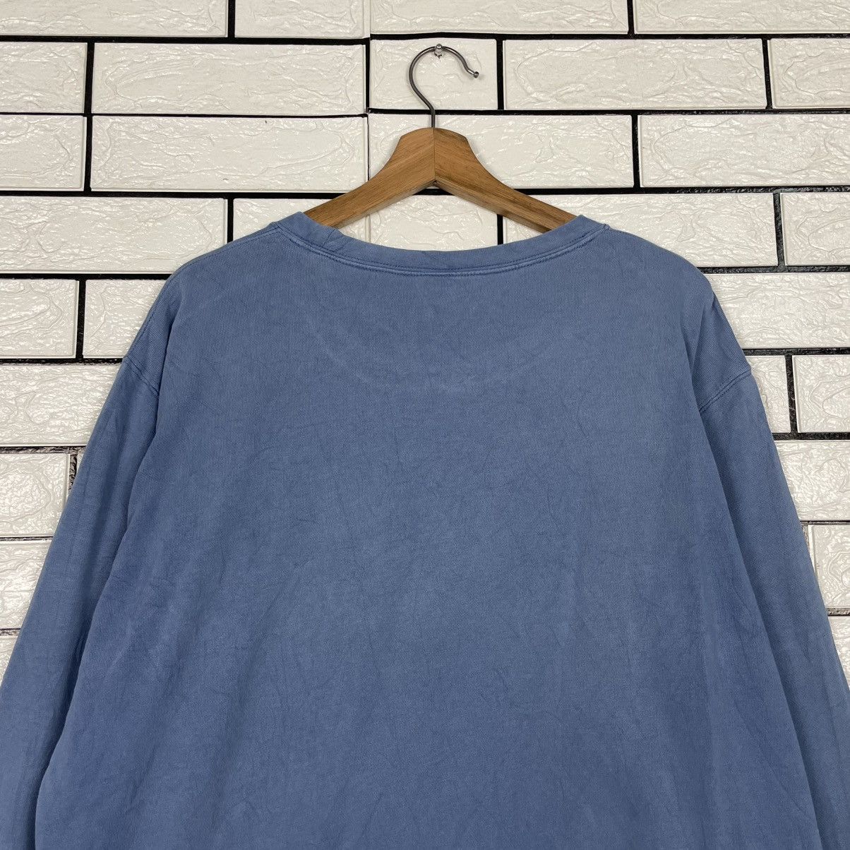 Uniqlo Uniqlo x Almond Surfboard Crewneck Sweatshirt Size US L / EU 52-54 / 3 - 8 Thumbnail