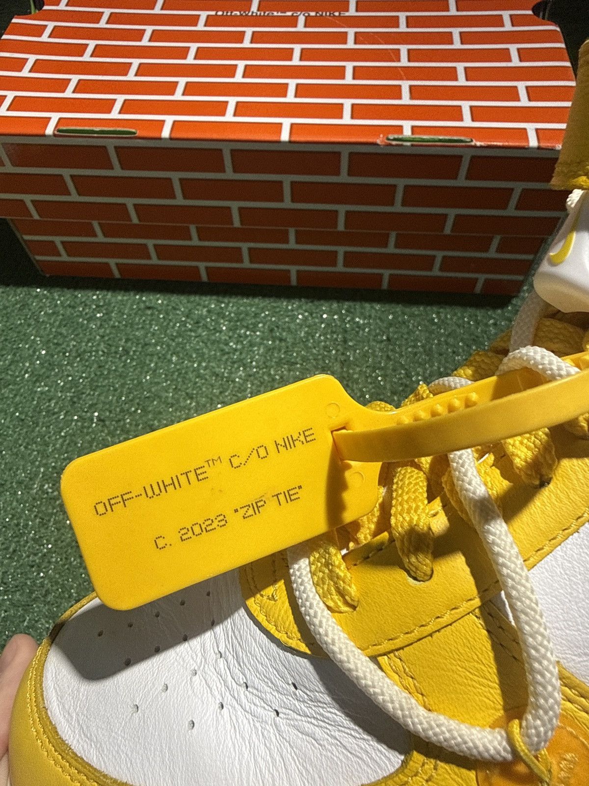 Nike × Off-White Nike air force 1 mid sp off white varsity maize Size US 10.5 / EU 43-44 - 7 Thumbnail