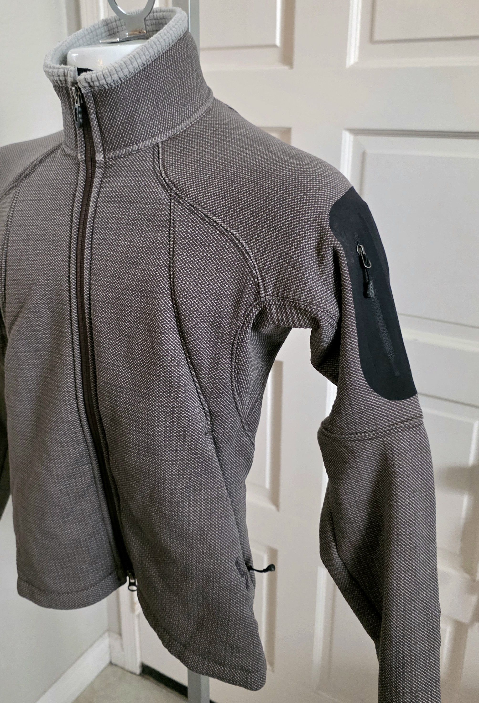 Patagonia Patagonia R1 Full-Zip Jacket polartec Raglan Sleeves Small Size S / US 4 / IT 40 - 4 Thumbnail