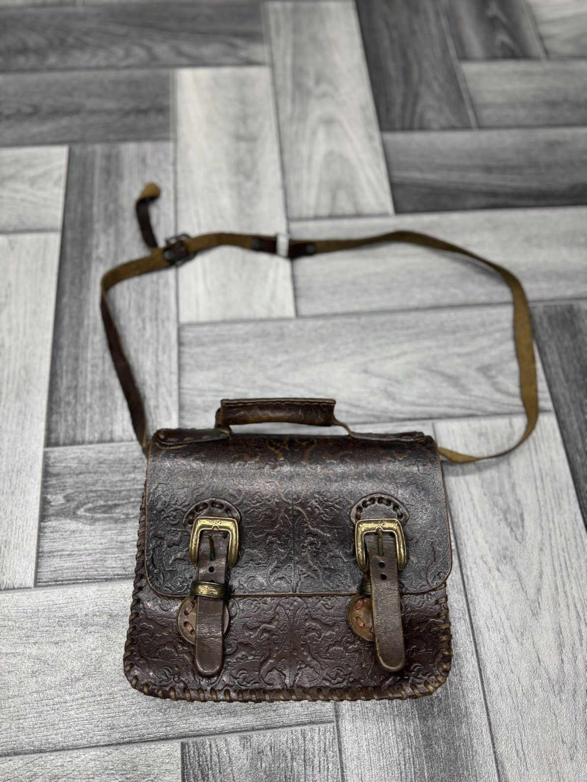 Vintage vintage embossed leather bag Size ONE SIZE - 1 Thumbnail