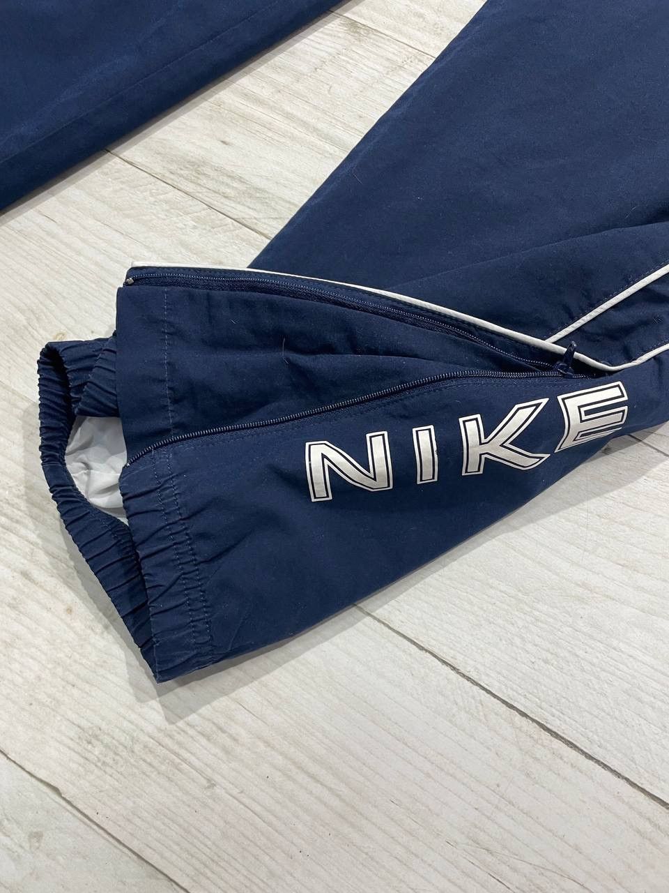 Nike Vintage Nike Nylon Track Pants Striped 00s Size US 32 / EU 48 - 7 Thumbnail