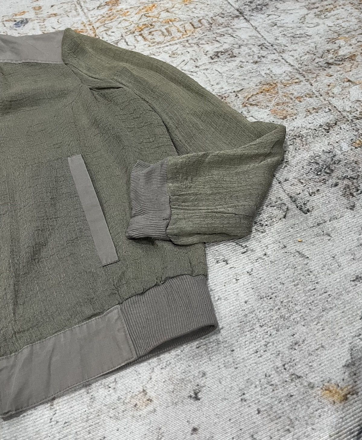 Helmut Lang 🛎️Need gone🛎️ Helmut Lang Concrete Raw Grey Bomber Jacket Size US S / EU 44-46 / 1 - 4 Thumbnail