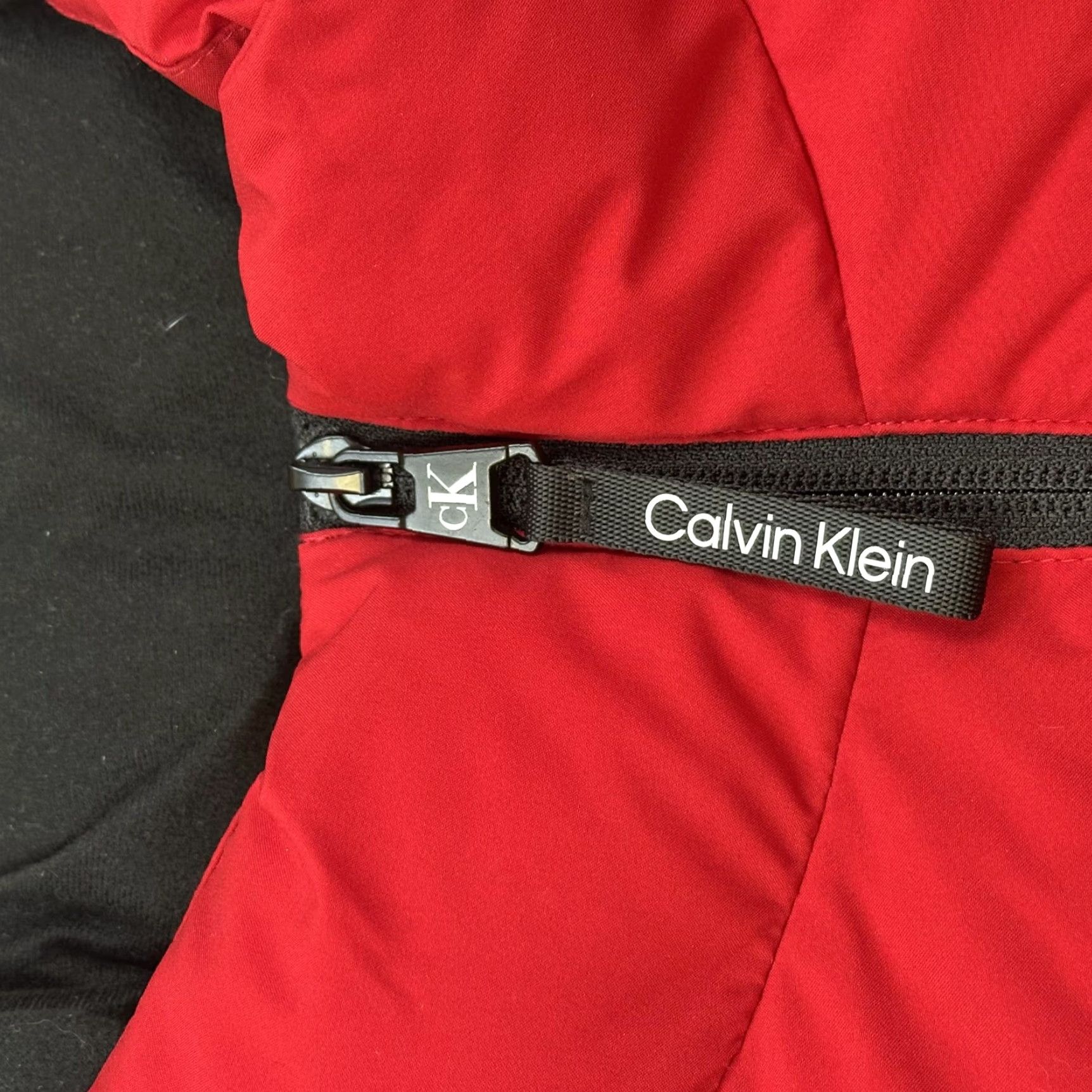 Calvin Klein Calvin Klein Vest Mens XL Red Puffer Quilted Full Zip Water Resistant Zip Pockets Logo Zipper Casual Travel Wind-Resistant CM355480 Size US XL / EU 56 / 4 - 5 Thumbnail