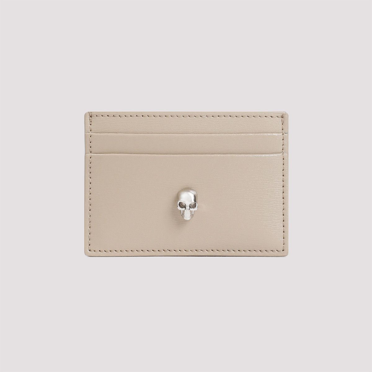 Alexander McQueen o1s22i1n1024 Size: OS / Leather Skull Card Holder in Beige Size ONE SIZE - 1 Thumbnail