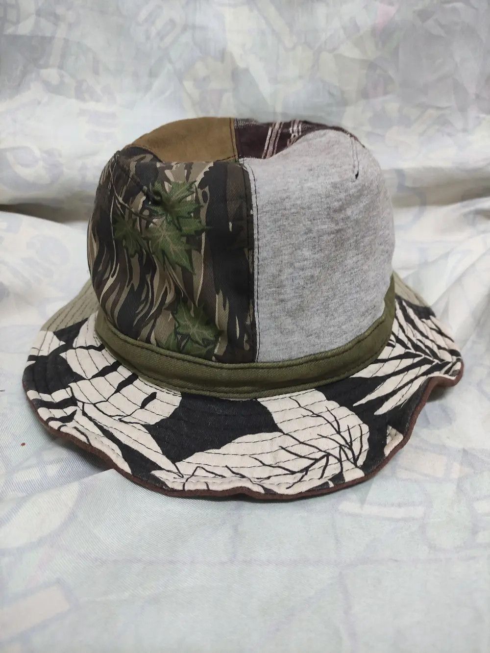 Japanese Brand FCLIFE PATCHWORK MULTI DESIGN REVERSIBLE BUCKET HAT Size ONE SIZE - 5 Thumbnail