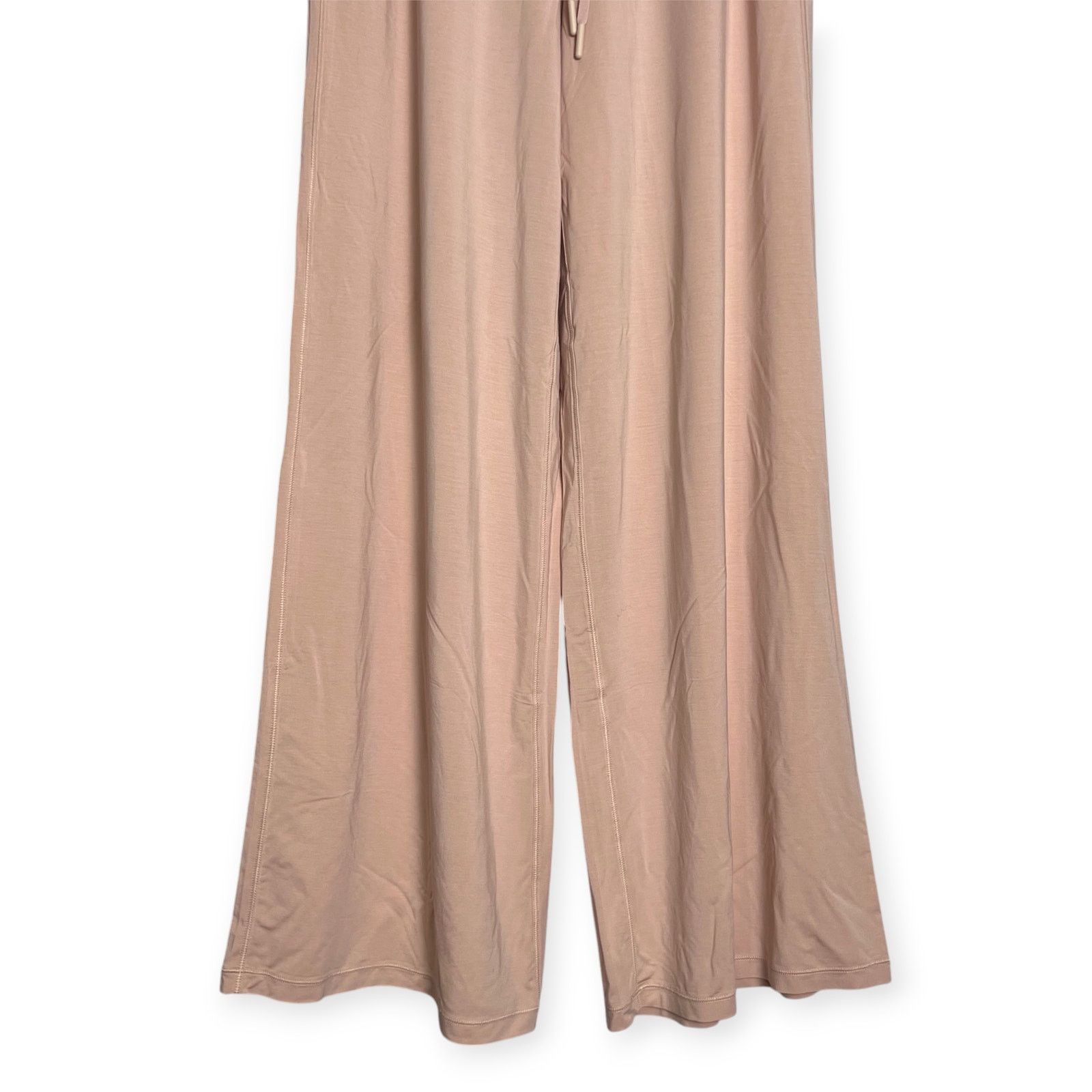 Lululemon Lululemon Modal High Rise Wide Leg Lounge Pant Pink Size 4 Size 27" / US 4 / IT 40 - 8 Thumbnail
