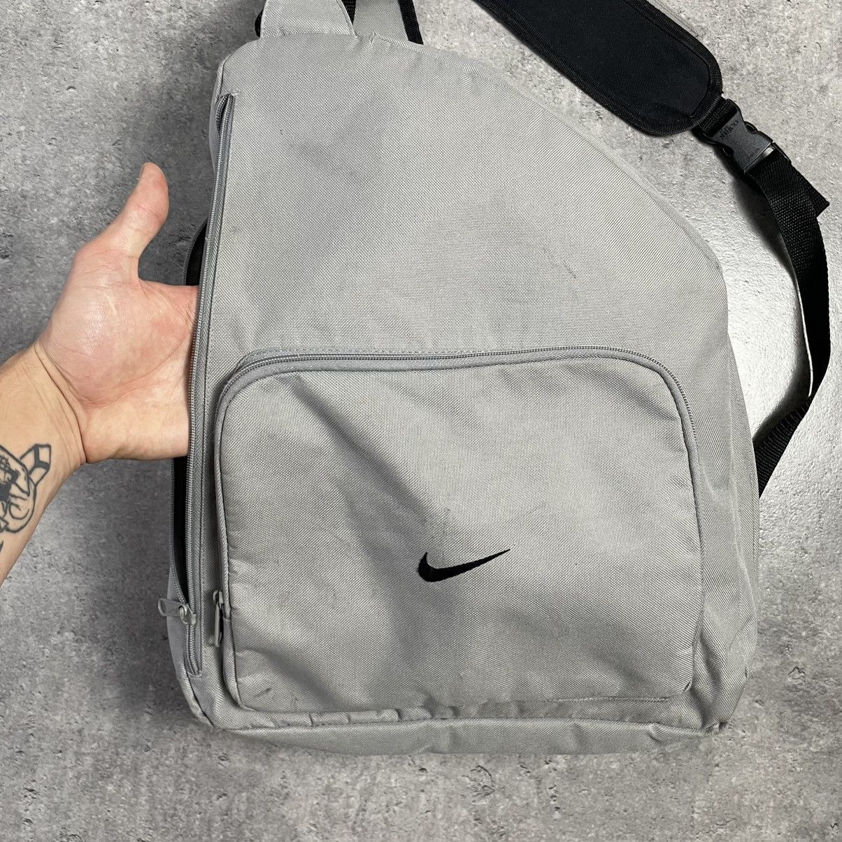 Nike Vintage Sligbag Nike Streetwear Gray Y2K Bag Nike 00s Size ONE SIZE - 5 Thumbnail