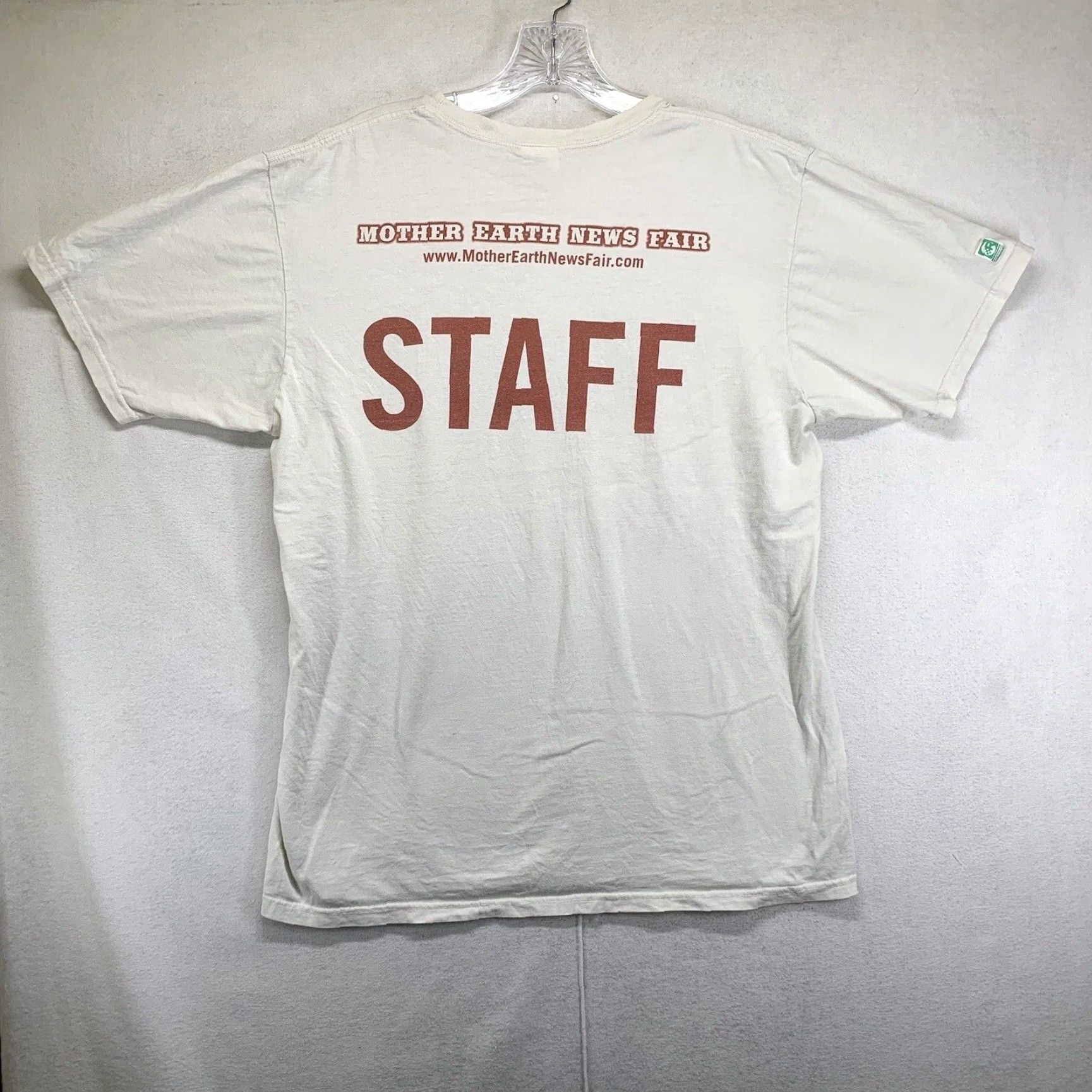 MOTHER VINTAGE Anvil Organic Mother Earth News Fair Shirt T-Shirt Graphic Print Unisex Adult L White Eco Recycle Animal 2000s Size US L / EU 52-54 / 3 - 3 Thumbnail