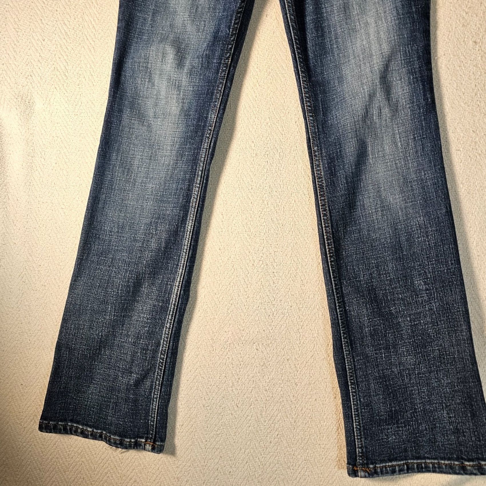 Wrangler Wrangler Jeans Women 9 x 34 Bootcut Dark Wash Embroidered Jeans Western Cowgirl Blue Womens Size 30" / US 8 / IT 44 - 2 Thumbnail