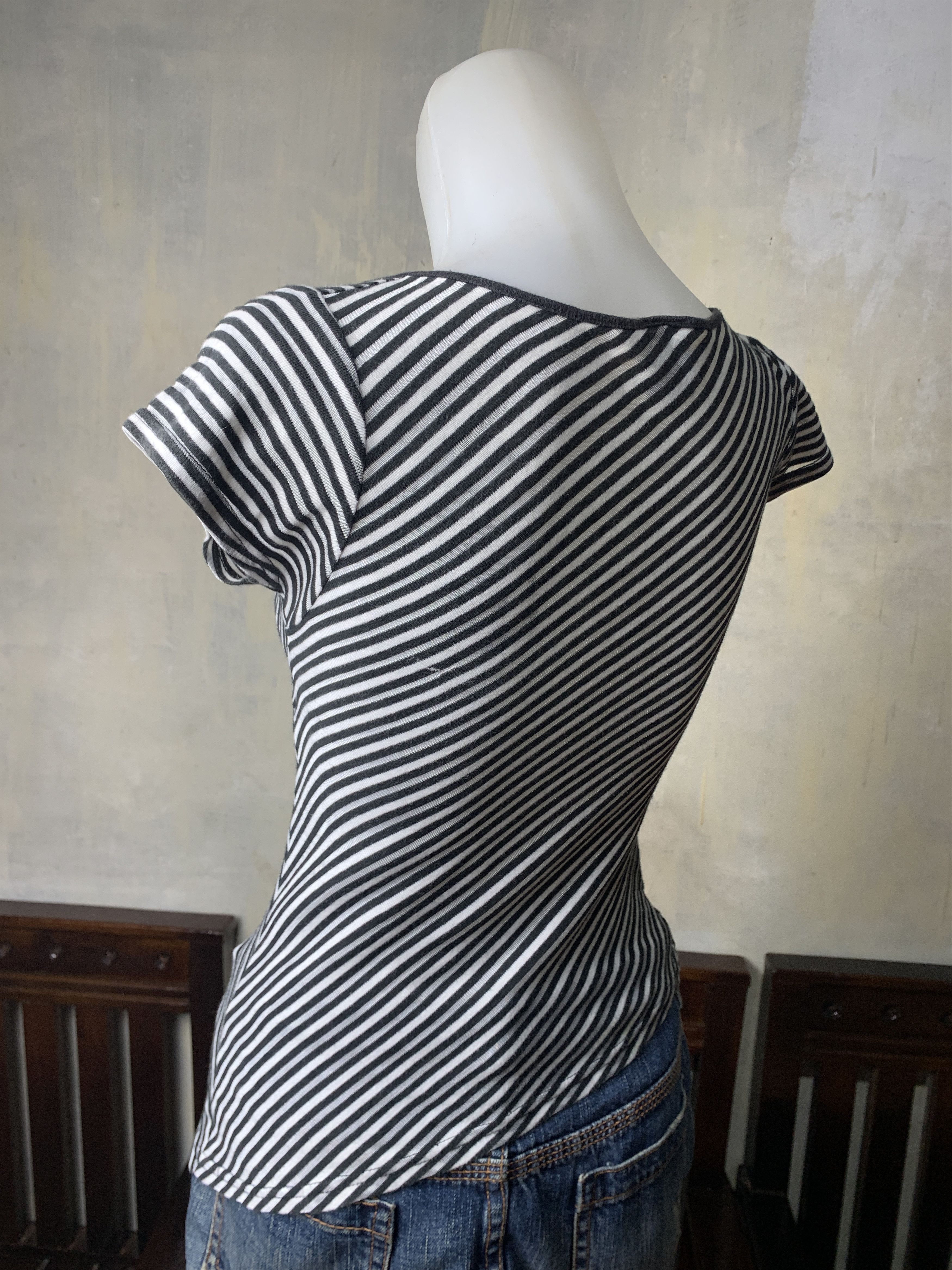 Japanese Brand Twenty Two Asymmetrical Stripes Tee (S) Size S / US 4 / IT 40 - 3 Thumbnail