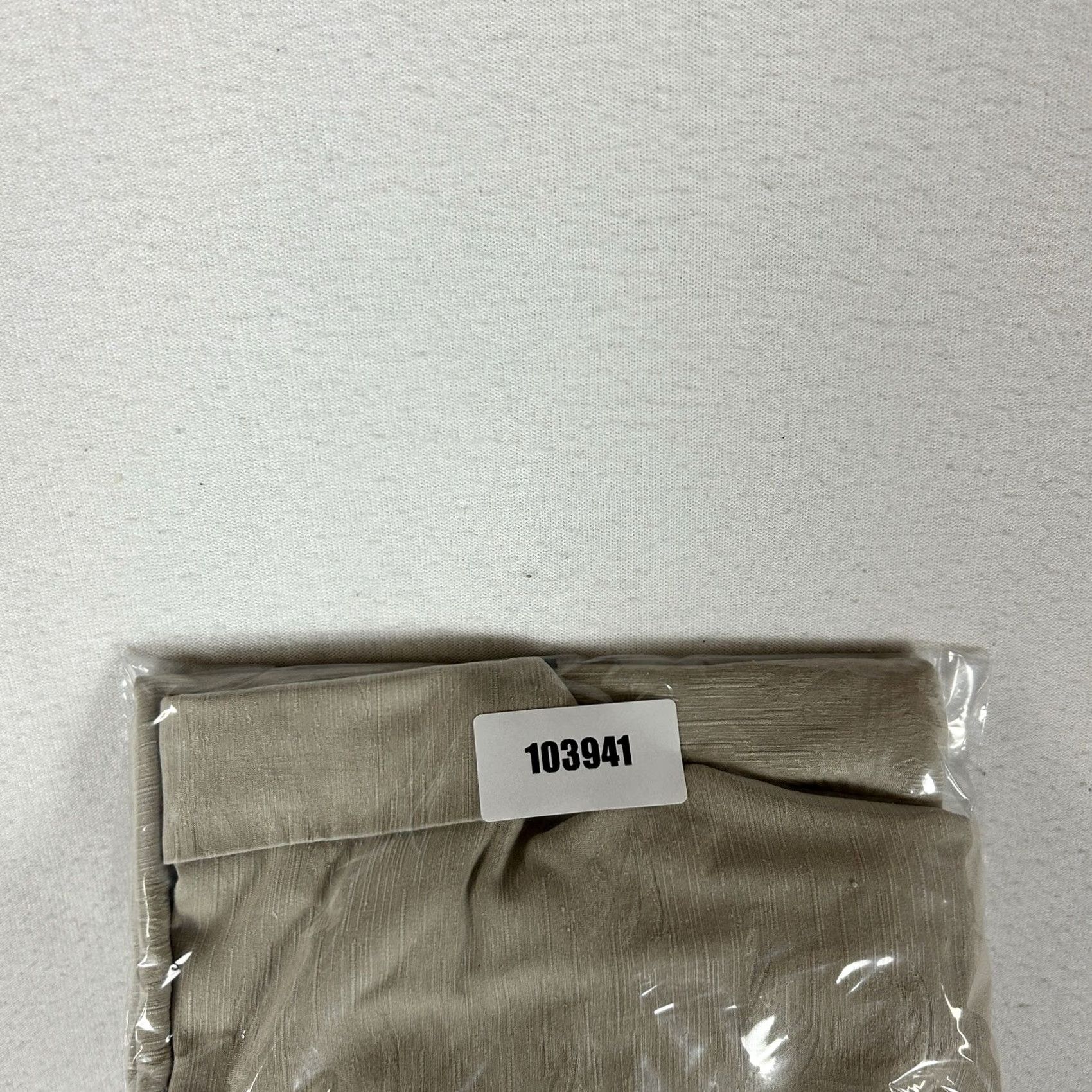 Vintage Utopia Shirt 100% Silk Short Sleeve Button-Down Beige Large Men’s Classic Pattern Top Size US L / EU 52-54 / 3 - 7 Thumbnail