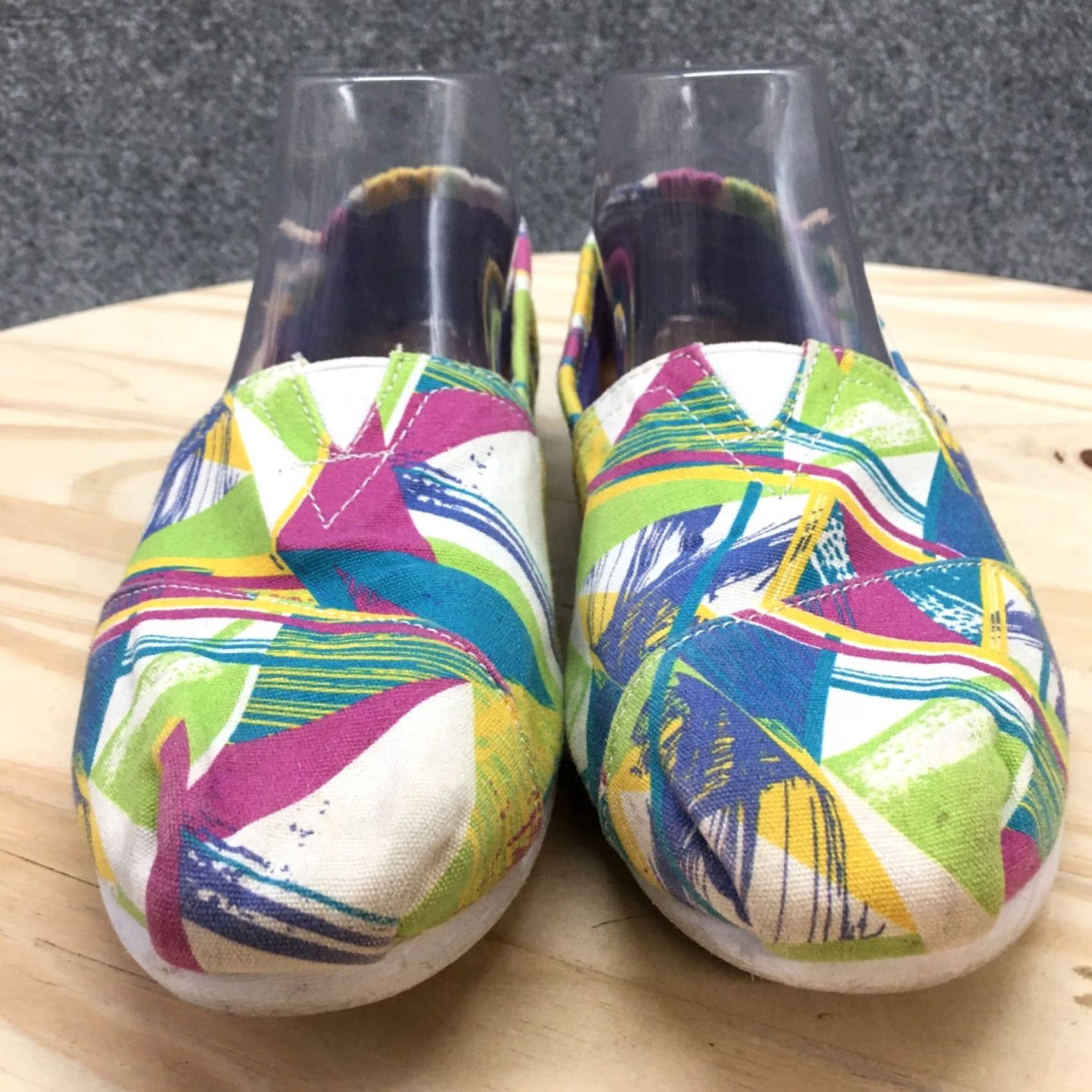Toms Toms Loafer Womens 8 Multicolor Geometric Round Toe Slip On Flats Canvas Casual Size US 8 / IT 38 - 4 Thumbnail