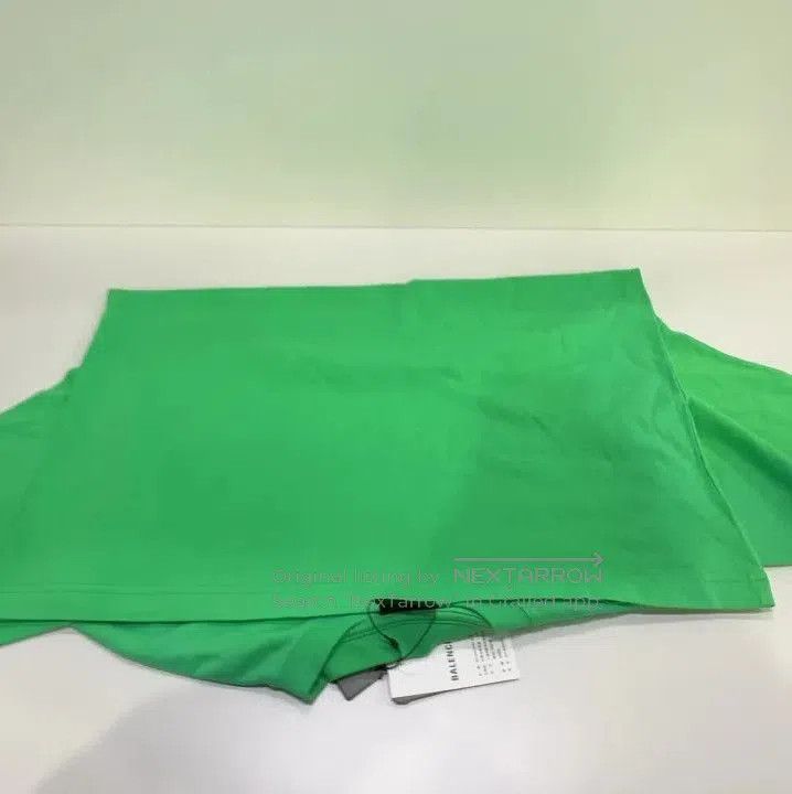 Balenciaga Balenciaga Green Graphic Short Sleeve T. Size US XS / EU 42 / 0 - 9 Thumbnail