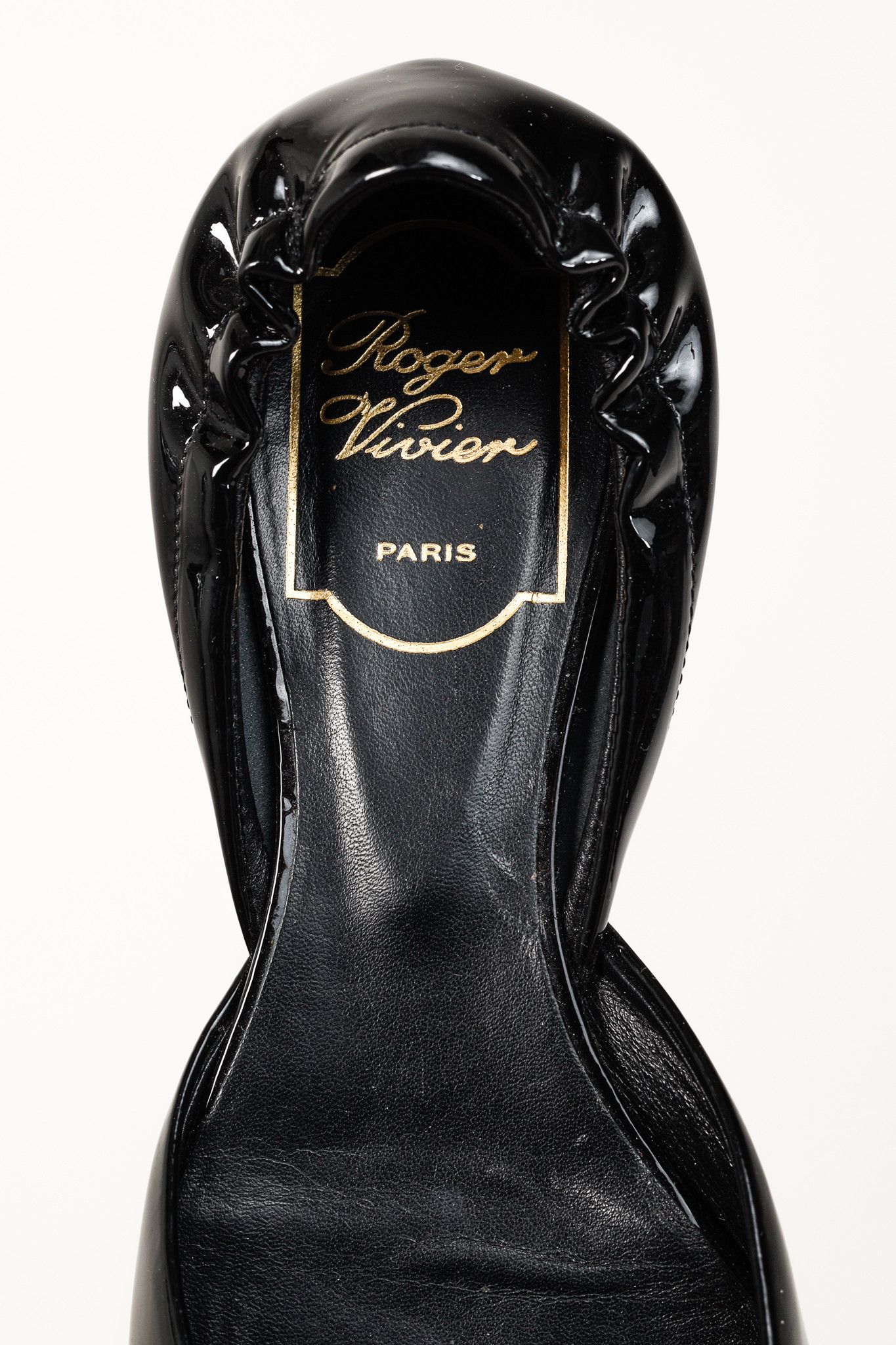 Roger Vivier Roger Vivier Chips Black Patent Leather Buckle Scrunch Flats Size US 5.5 / IT 35.5 - 10 Thumbnail