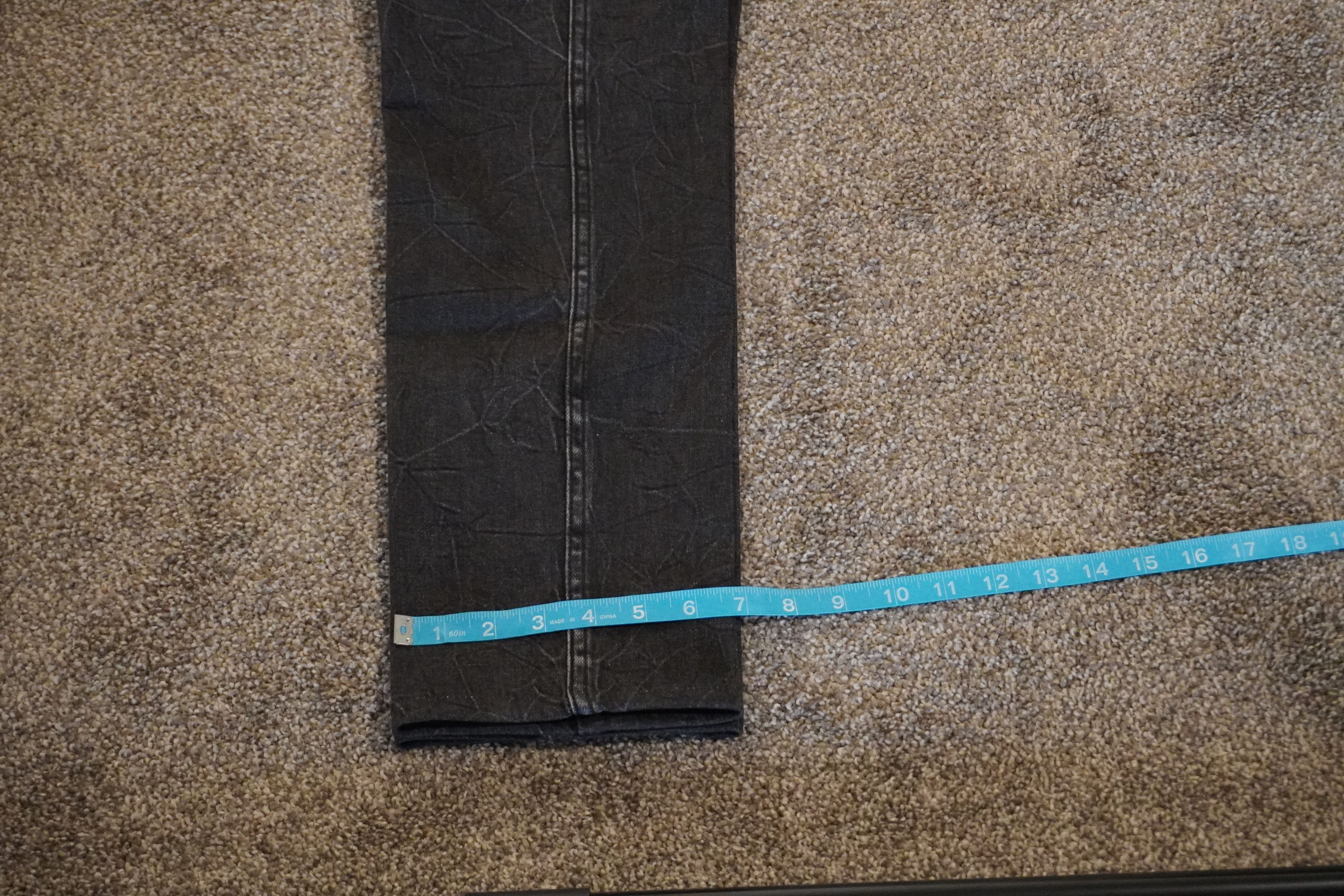 Wrangler DISTRESSED GREY WRANGELR DENIM Size US 33 - 3 Thumbnail