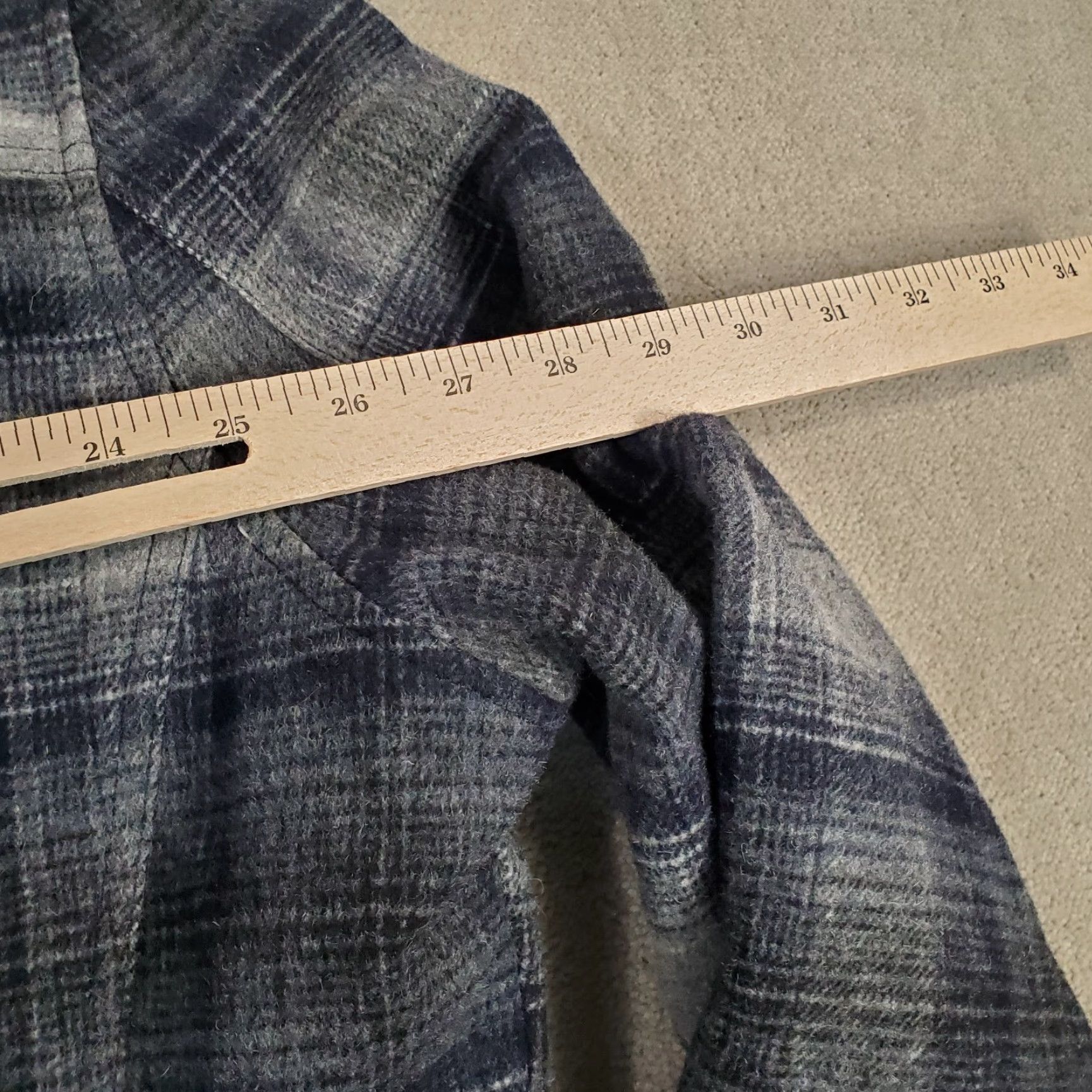 Vintage Dakota Grizzly Wool Shirt Jacket Mens 2XL Gray Plaid Full Zip Quilt Lined Wool Shirt Jacket Mens 2XL Gray Plaid Full Zip Quilt Lined Size US XXL / EU 58 / 5 - 7 Thumbnail