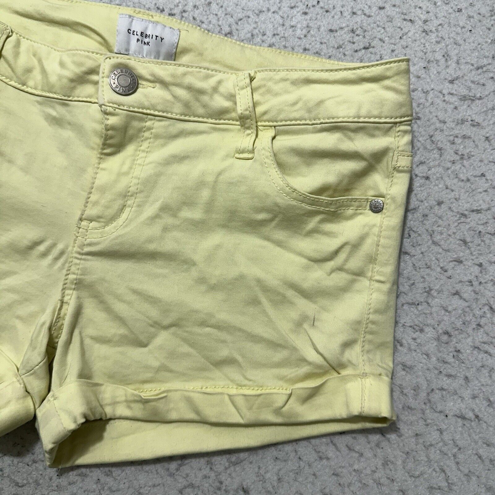 Other Celebrity Pink 7 / 28 Jean Shorts 3" Inseam Yellow Size 32" / US 10 / IT 46 - 2 Thumbnail