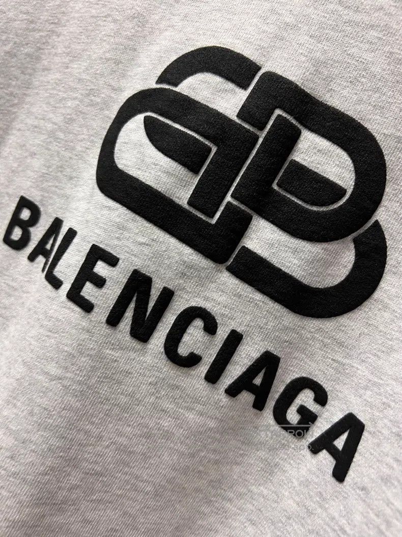 Balenciaga Balenciaga Lock Pattern Round Neck Short Sleeve T-Shirt Gr Size US S / EU 44-46 / 1 - 6 Thumbnail
