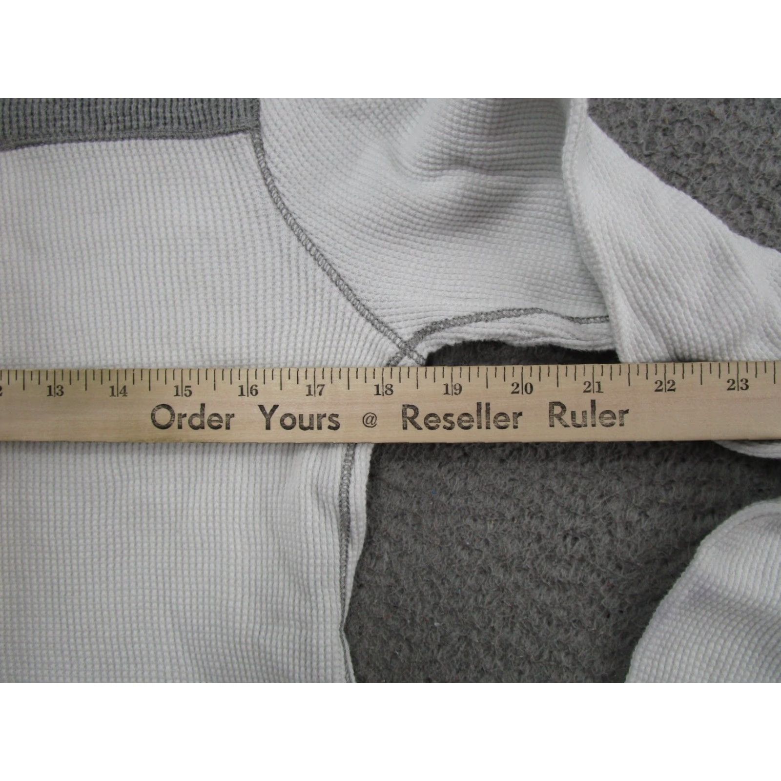 Old Navy VTG Old Navy Thermal Long Sleeve Base Layer Shirt M White Knits Crew Neck Outdoor, Base Layer, Thermal Mens Shirt Size US M / EU 48-50 / 2 - 7 Thumbnail