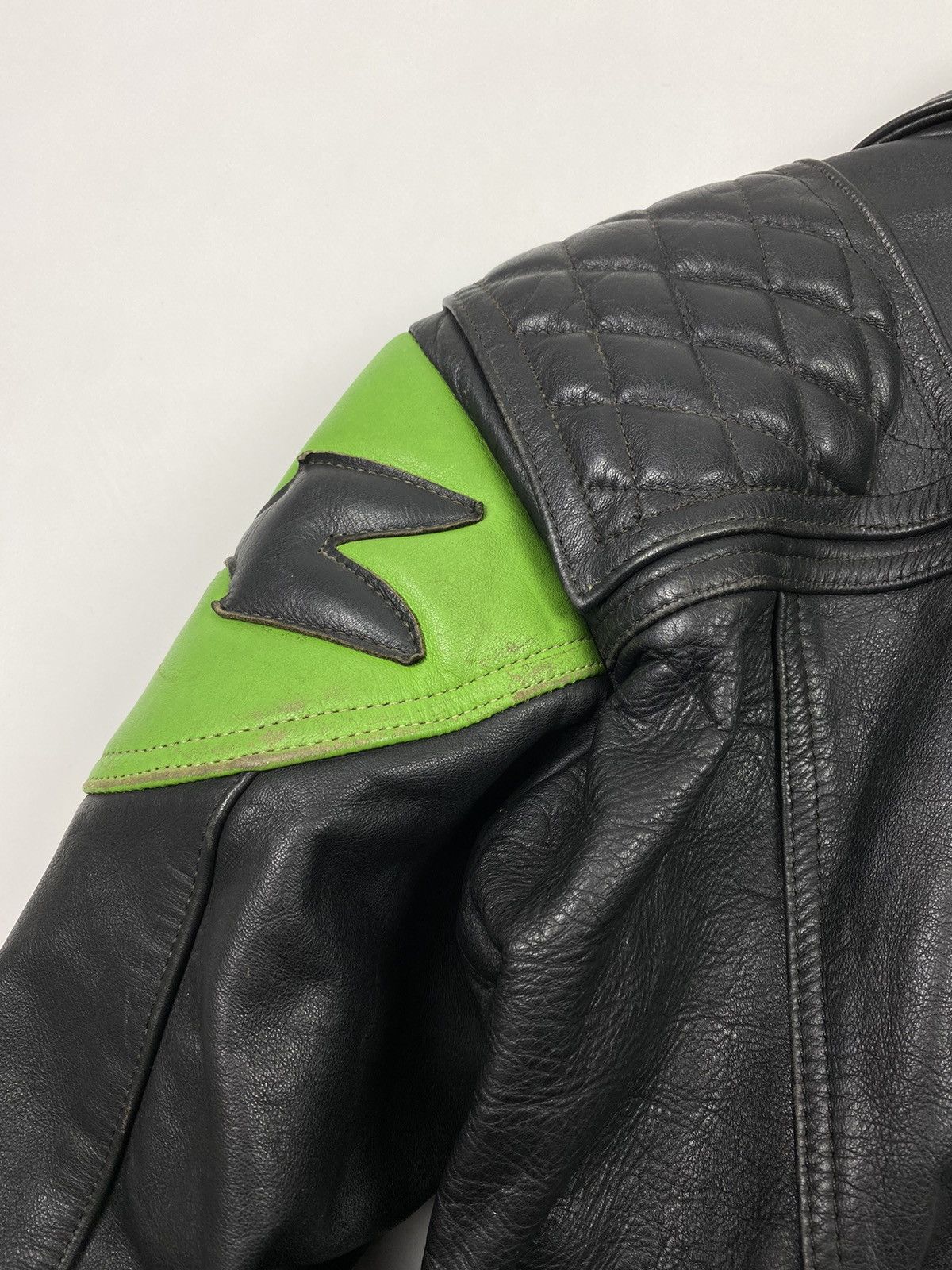 Vintage 1970s Vintage Distressed Kawasaki Heavy Leather Biker Jacket Size US M / EU 48-50 / 2 - 9 Thumbnail