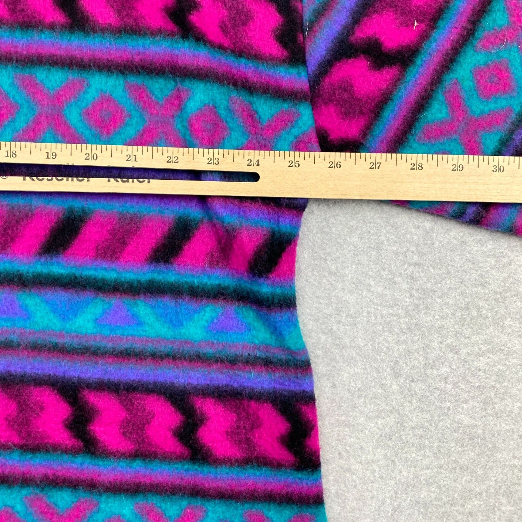 Vintage VINTAGE CR & Me Sweater Women 2XL Aztec Geometric 1/4 Zip Shoulder Pads USA Made Size XXL / US 16-18 / IT 52-54 - 7 Thumbnail