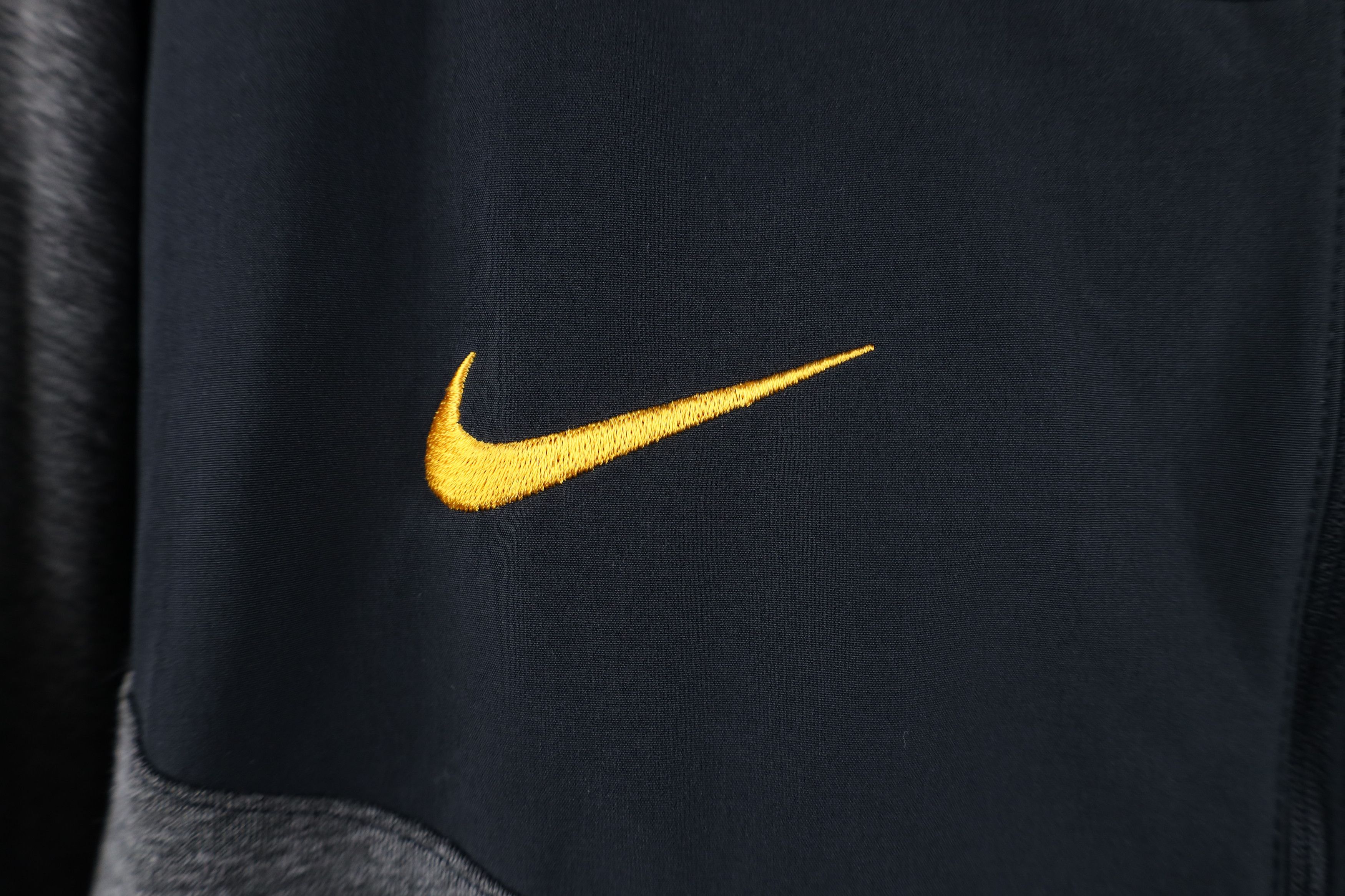 Nike Nike University of Toledo Athletics Half Zip Pullover Jacket Size US XL / EU 56 / 4 - 5 Thumbnail