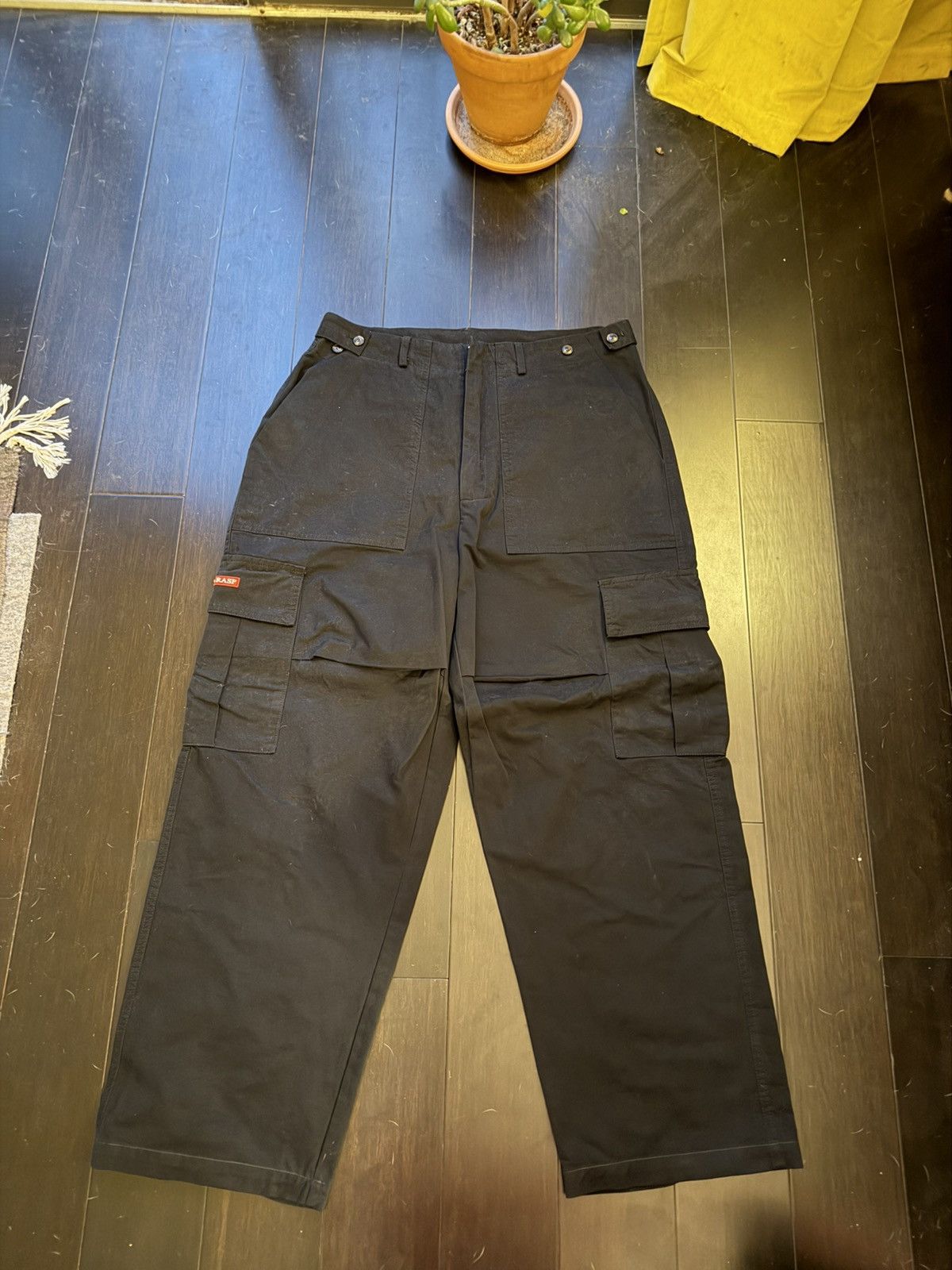 The GV Gallery GV Gallery Samurai Cargo Pants Size US 34 / EU 50 - 1 Thumbnail