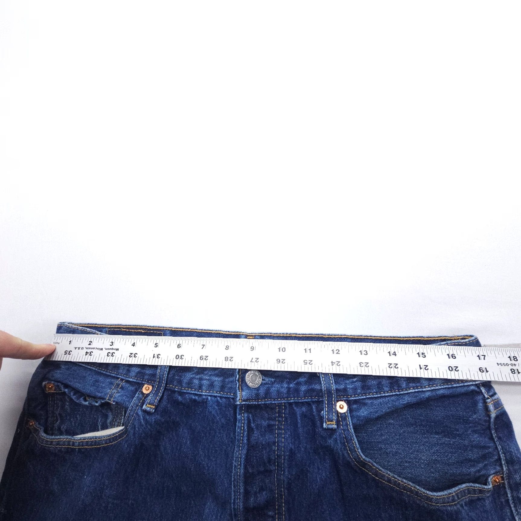 Levi's VINTAGE Levi's 501 Jeans Mens 36 x 34 Dark Blue 90s USA Classic Button Fly 5-Pocket Denim Regular Back Pocket Mens Size US 36 / EU 52 - 7 Thumbnail