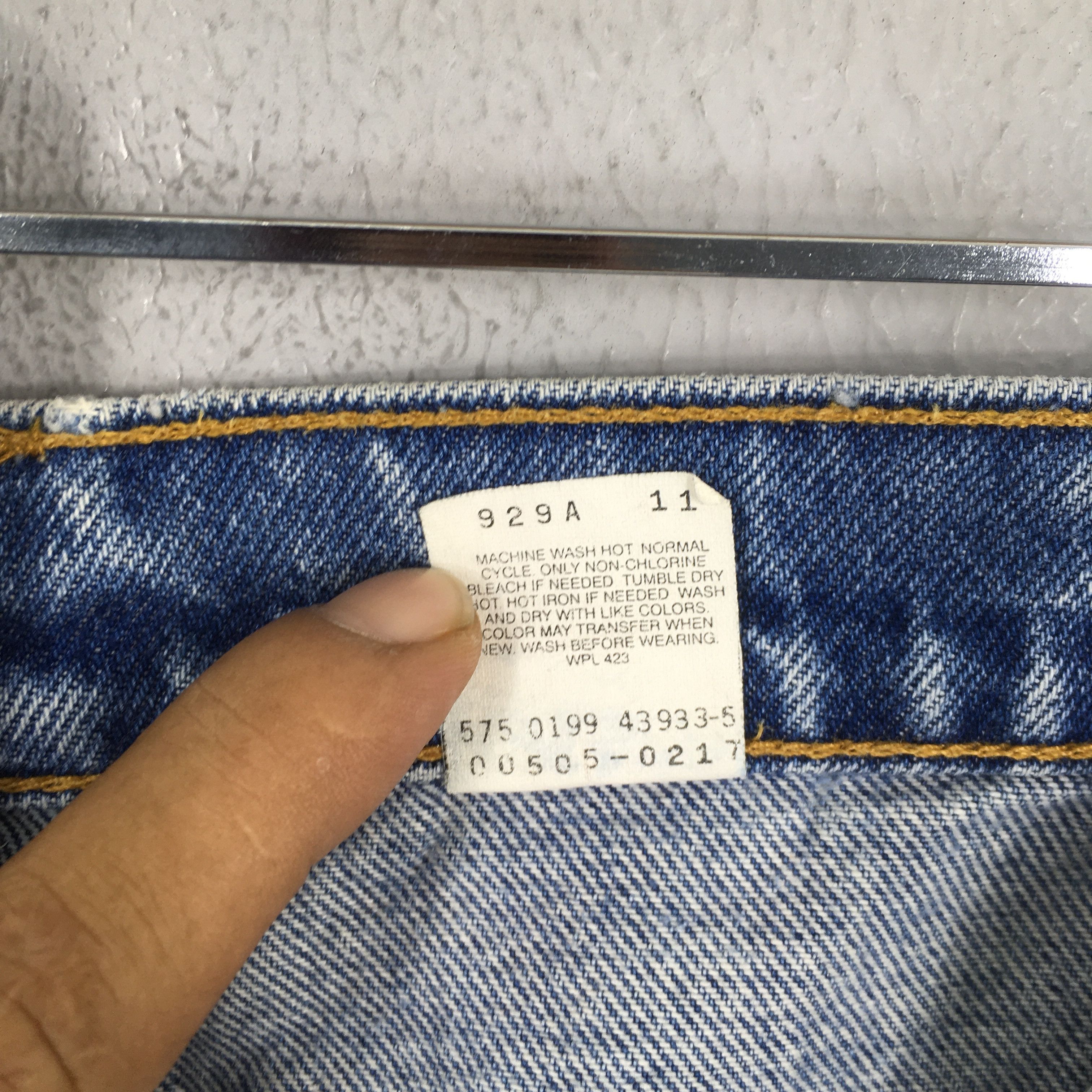 Levi's Size 32x31 Vintage 90s Levi's 505 Light Wash Jeans S397 Size US 32 / EU 48 - 13 Thumbnail