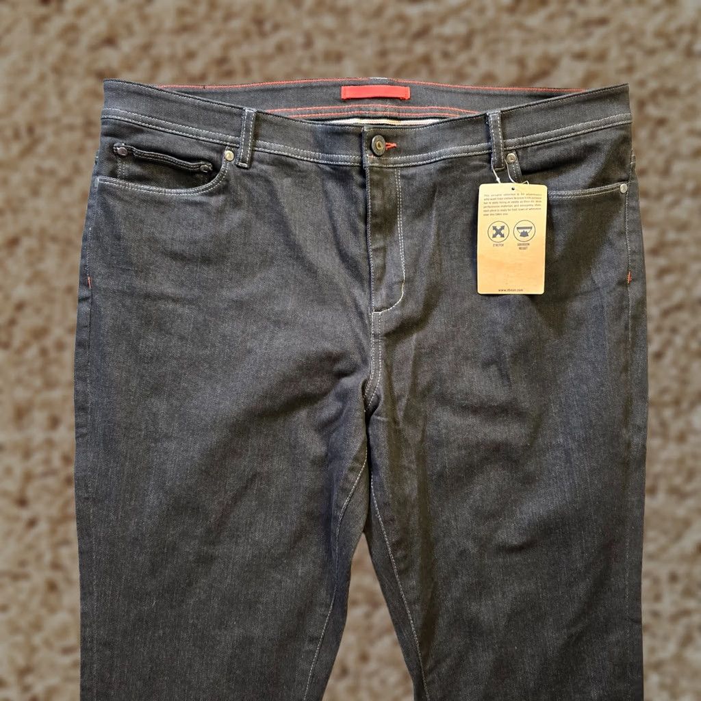 Vintage Item Specifications: Pattern: Wash - Blue Size 40" / US 18 - 1 Thumbnail