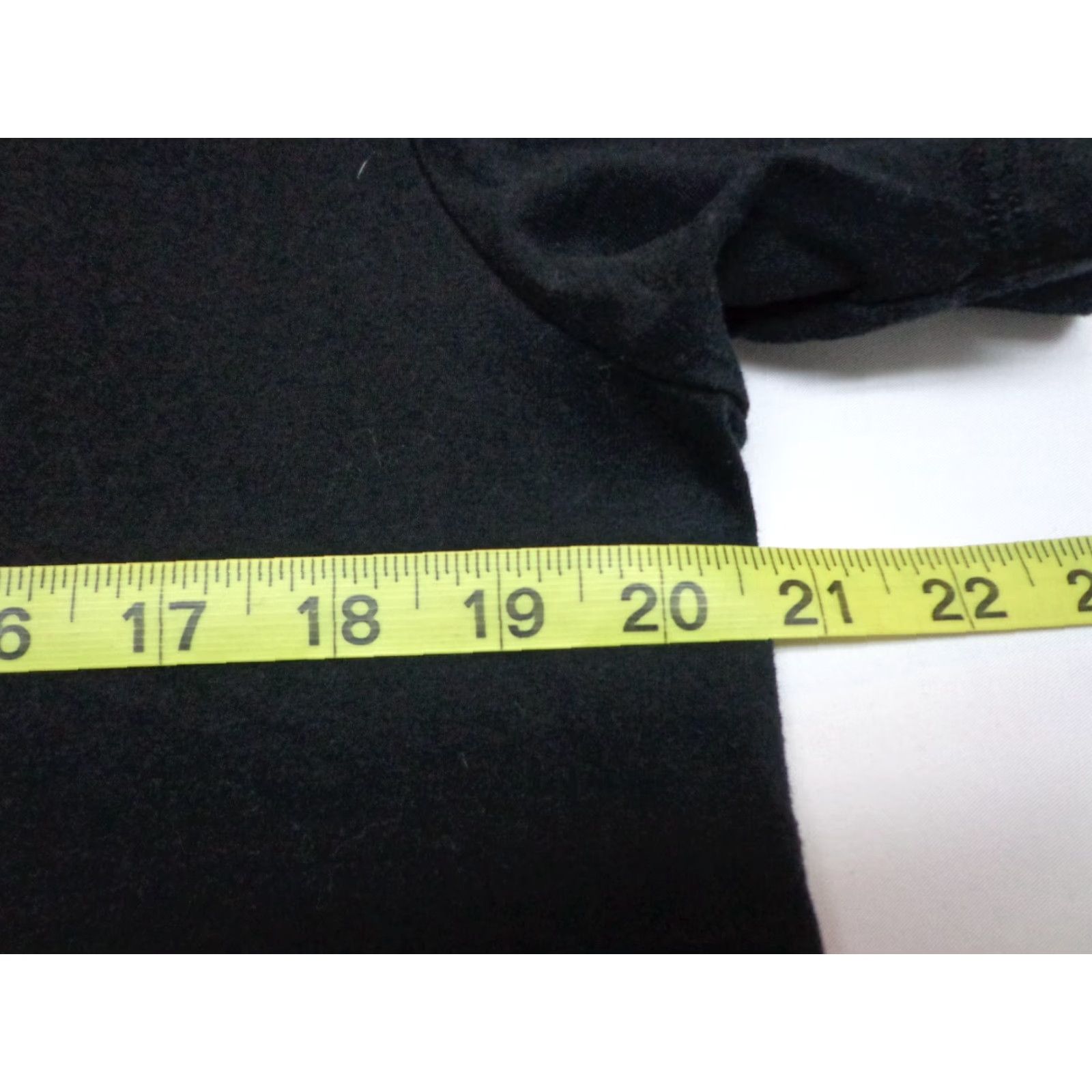 Nike Nike Tee Swoosh T-shirt Black Graphic Shirt Medium Mens T-Shirt Black Nike Swoosh 90s? Size US M / EU 48-50 / 2 - 5 Thumbnail