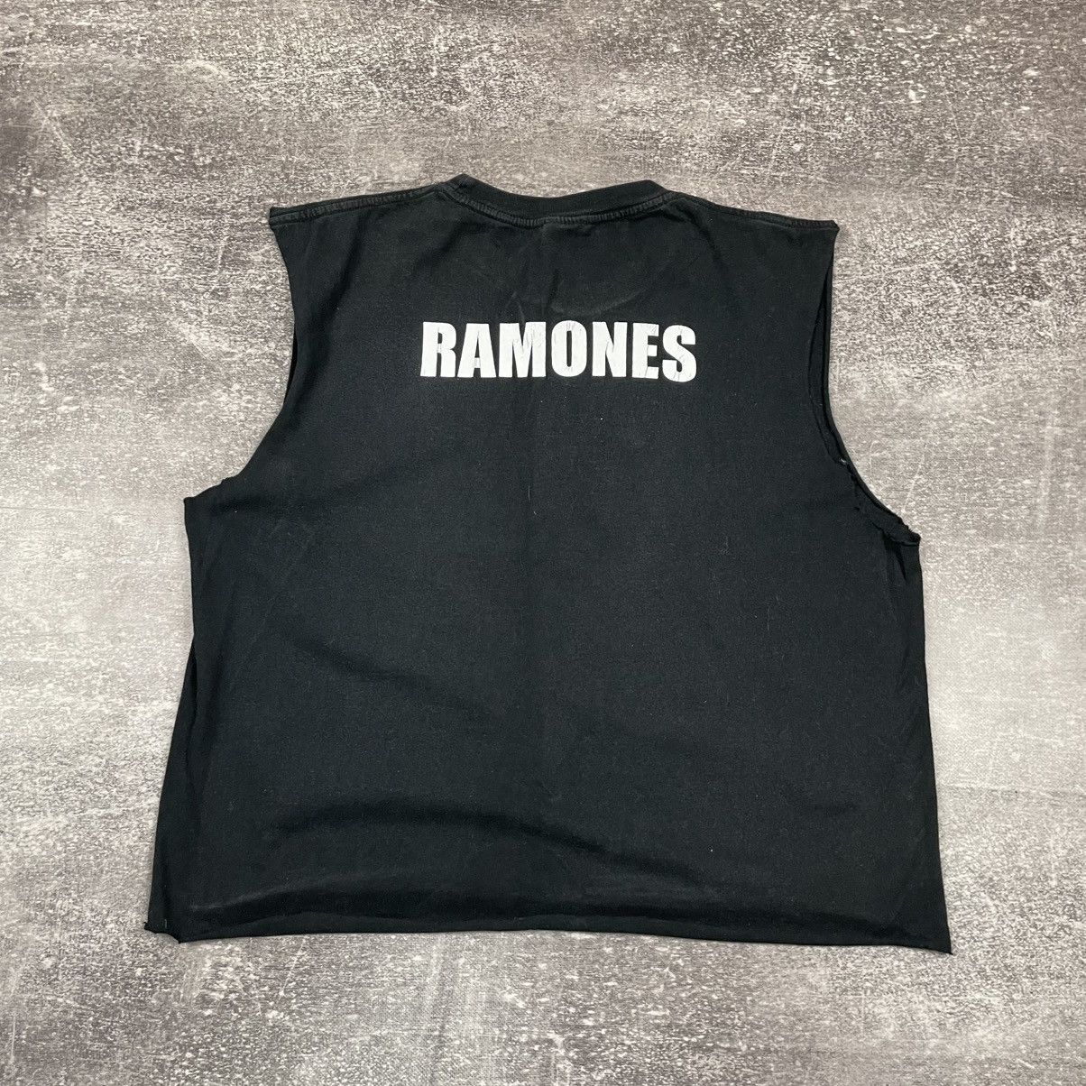 Band Tees VIntage Ramones Sleeveless Tee Size US L / EU 52-54 / 3 - 12 Thumbnail