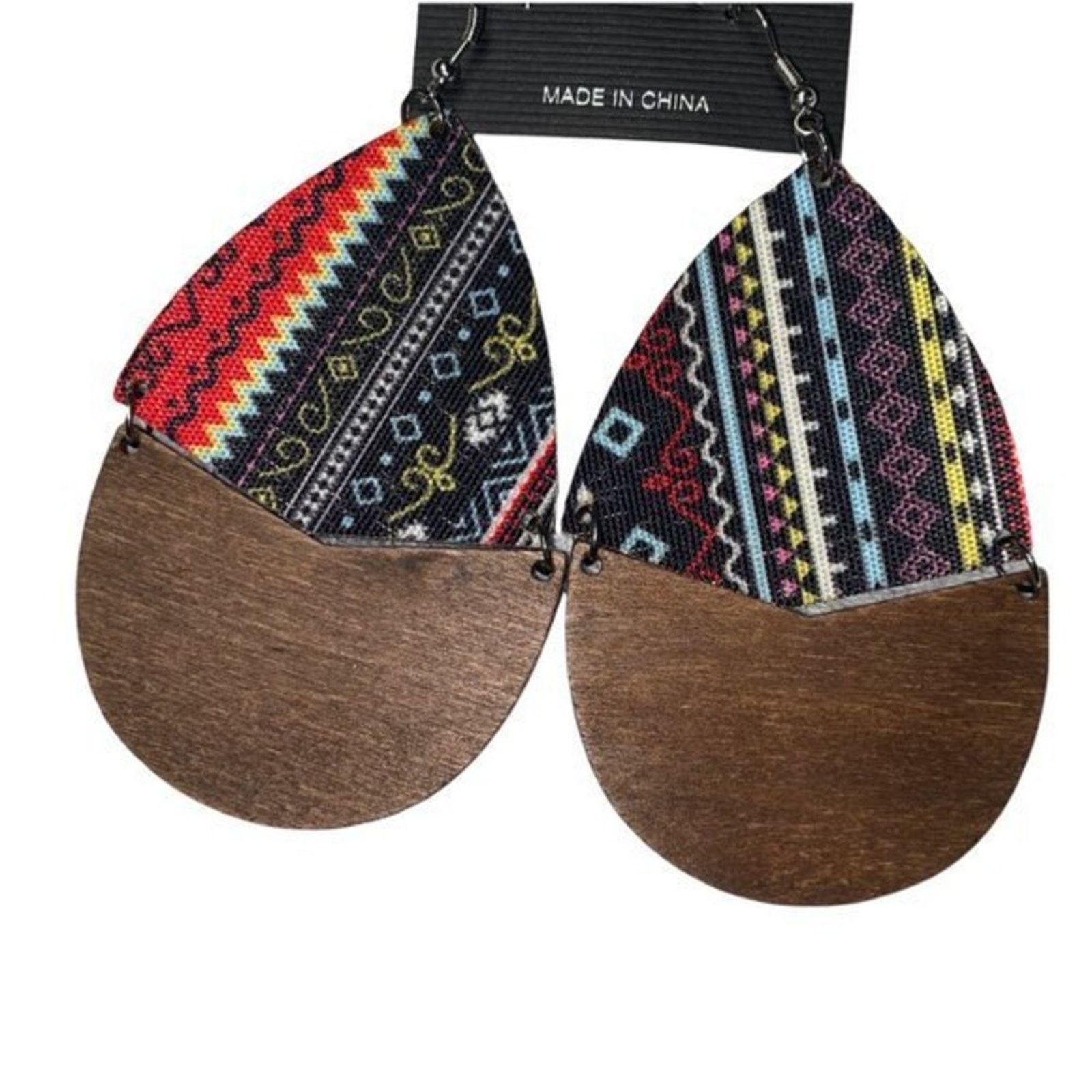 Other NWT Wooden Fabric Covered Boho Aztec Dangle Earrings Red Size ONE SIZE - 3 Thumbnail