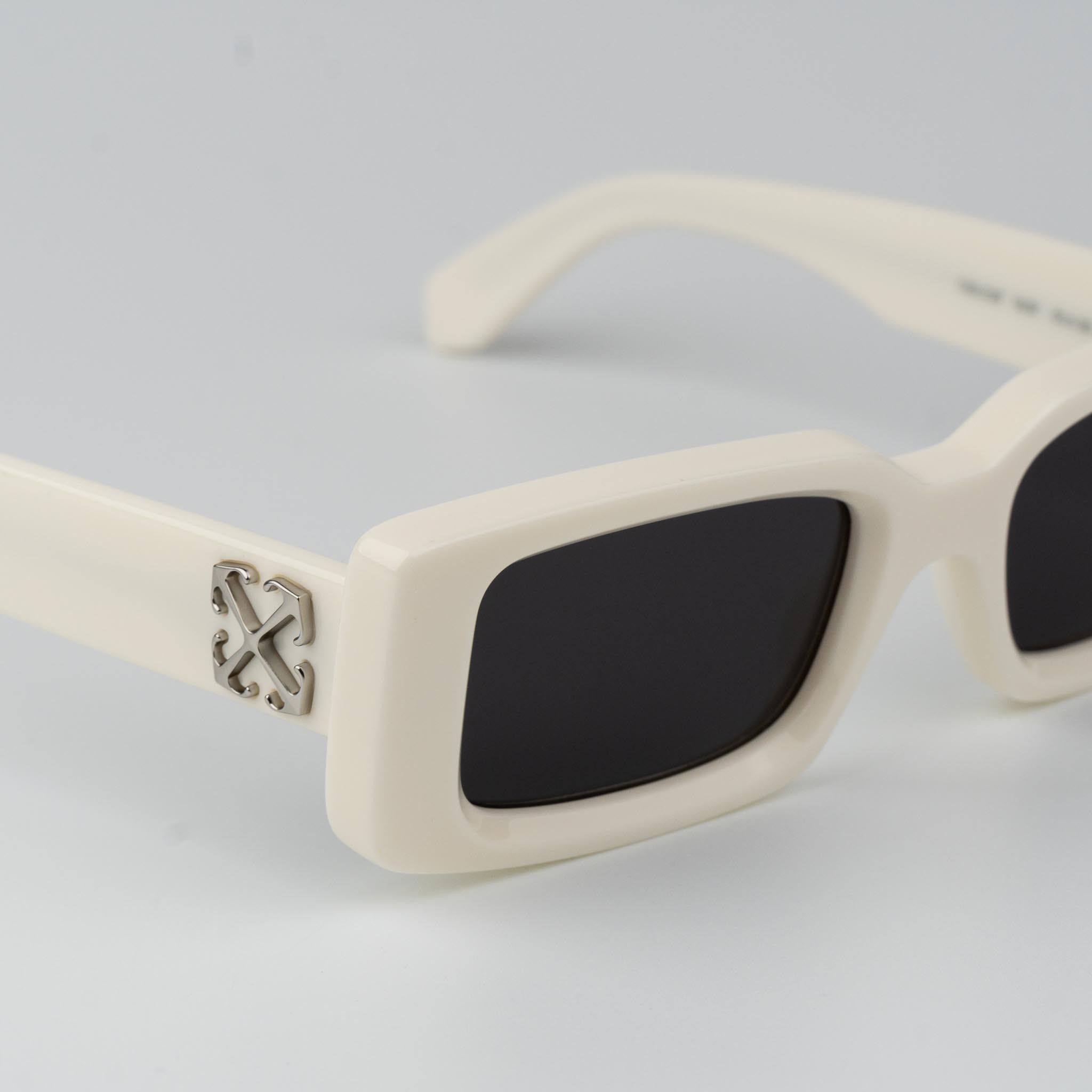 Off-White Off-White ARTHUR Women Sunglasses OERI127 0107 NEW AUTHENTIC Size ONE SIZE - 7 Thumbnail