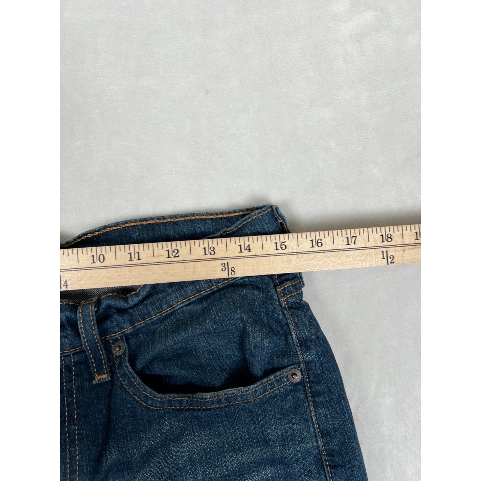 Levi's Vintage Levi’s 505 Denim Jeans Size 30x30 Medium Dark Wash Y Size US 30 / EU 46 - 4 Thumbnail