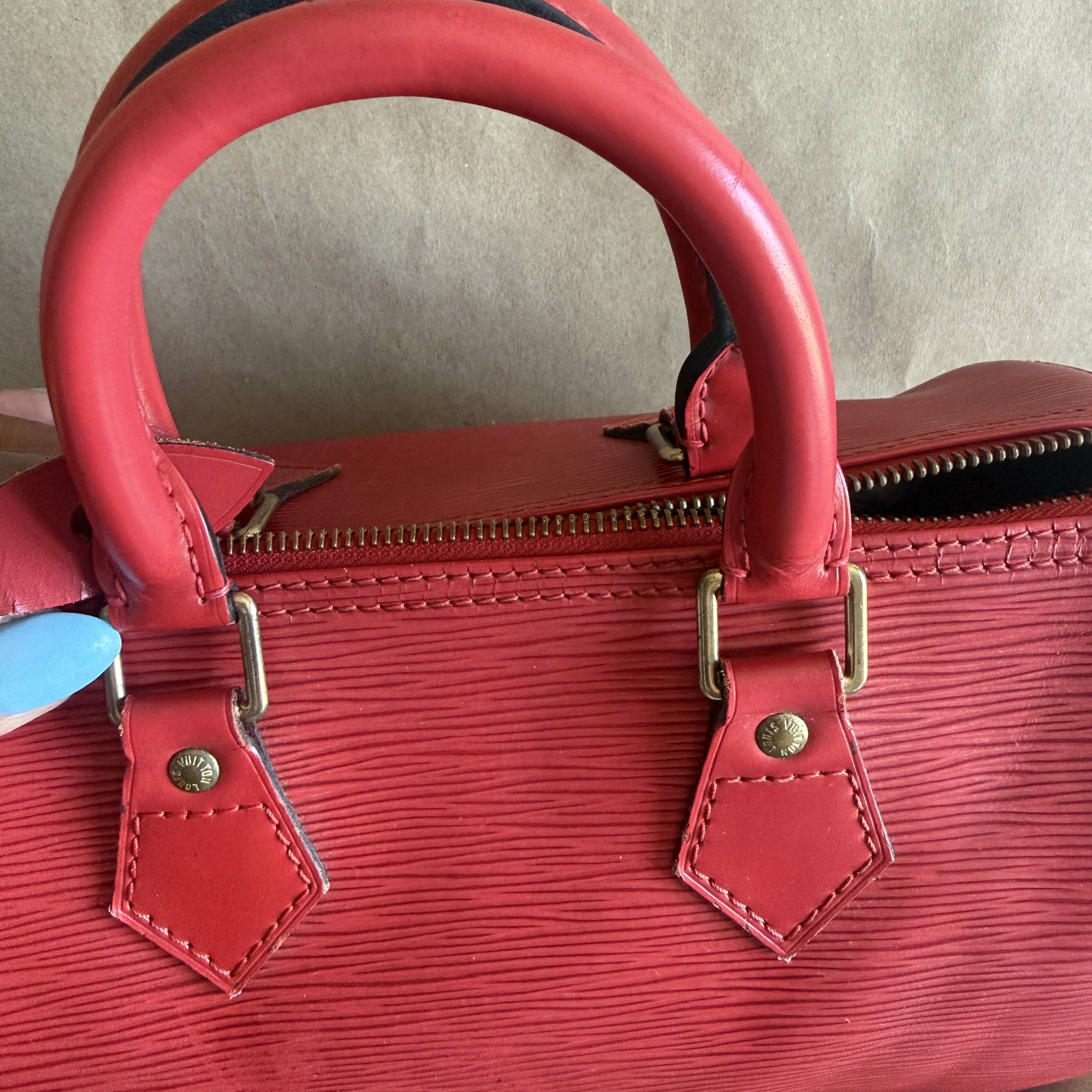 Louis Vuitton Louis Vuitton Speedy 25 in Epi Leather Size ONE SIZE - 4 Thumbnail