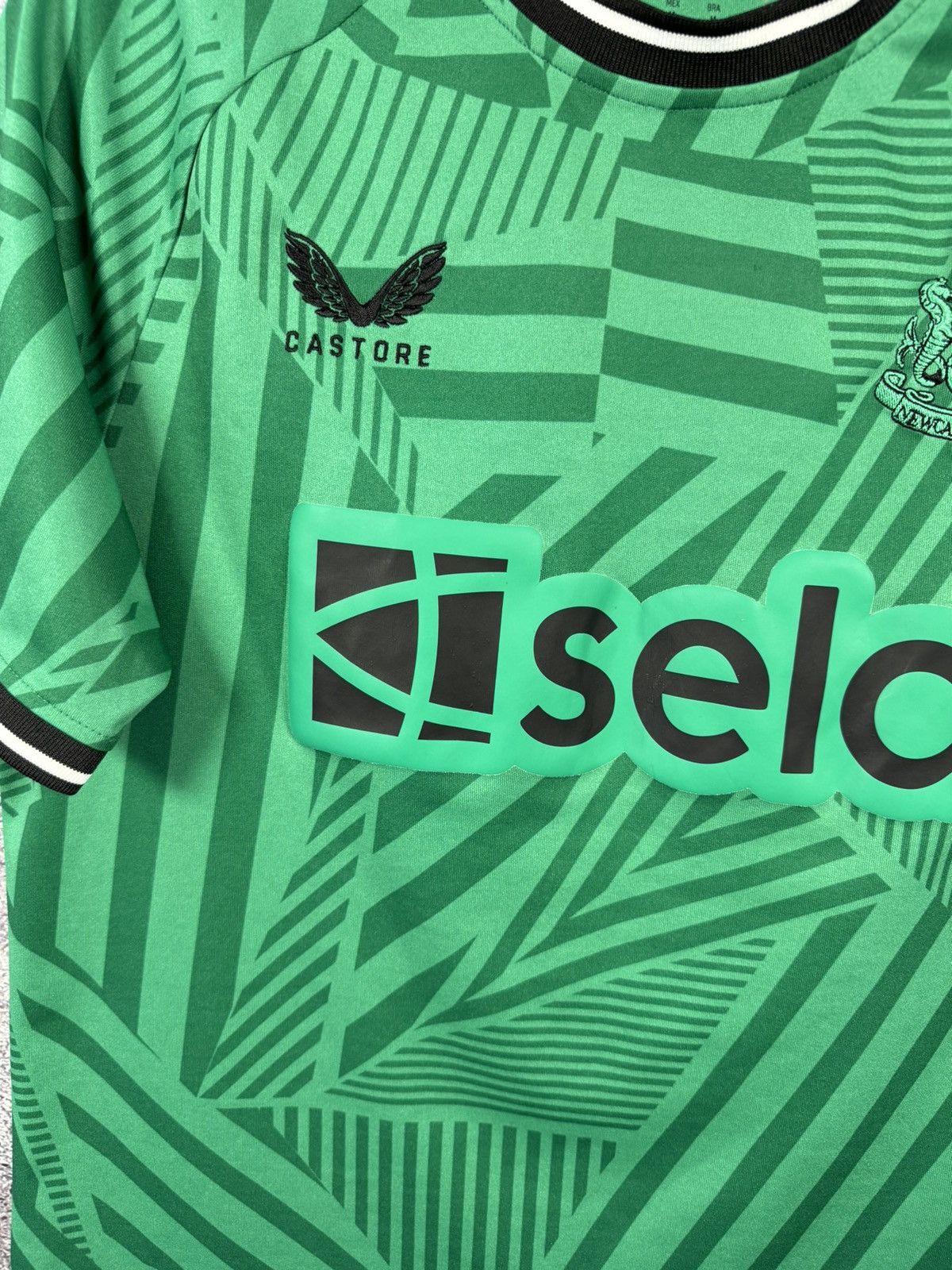 Castore × Vintage Newcastle United 2023/24 Away Castore Soccer Jersey Medium Size US M / EU 48-50 / 2 - 7 Thumbnail