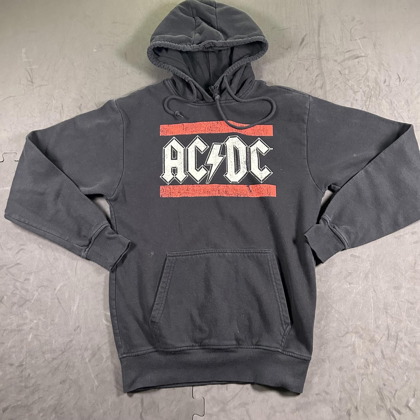 AC/DC Men's Black AC/DC Graphic Hoodie size xs Size US XS / EU 42 / 0 - 1 Thumbnail
