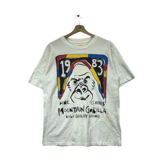Vintage Vtg 1983 MOUNTAIN GORILLA PAINTING Cartoon Artwork Tee Shirt Size M / US 6-8 / IT 42-44 - 1 Thumbnail
