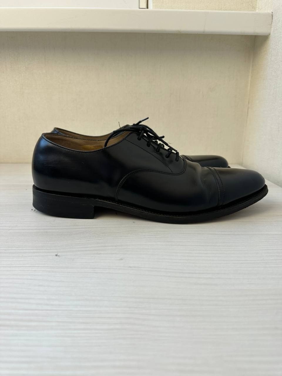 Loake Loake Elland Black Leather Oxford Cap Toe Dress Shoes Size US 10.5 / EU 43-44 - 4 Thumbnail