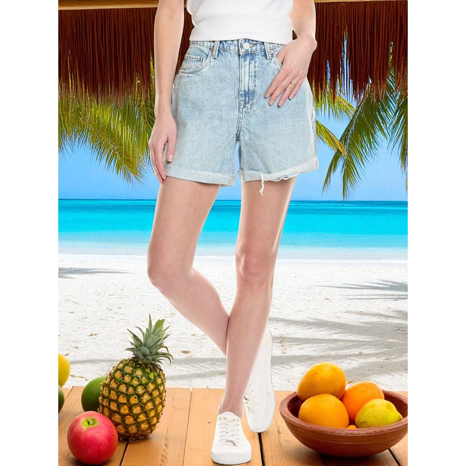 BLANKNYC BLANK NYC The Perry Mom Short - Size 28 - Light Blue - NWT Size 28" / US 6 / IT 42 - 4 Thumbnail