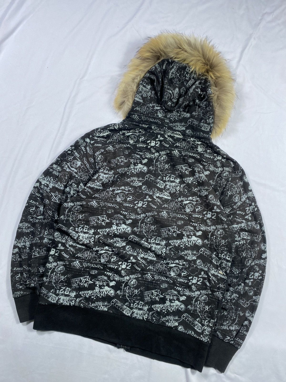 If Six Was Nine Crazy Faded Black Bad Boy fur hoodie Gothic punk Size US L / EU 52-54 / 3 - 6 Thumbnail