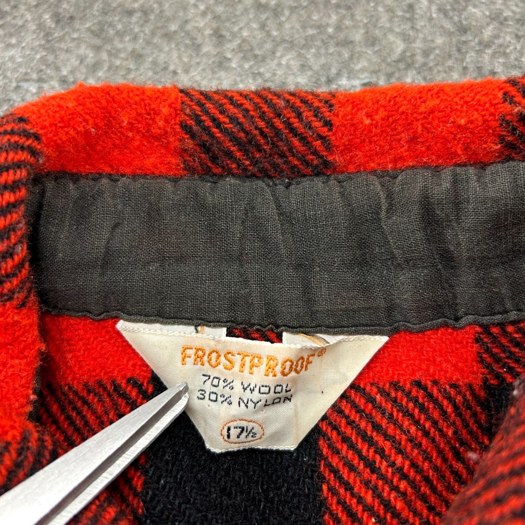 Vintage VINTAGE Frostproof Shirt Mens 17.5 Red Black Button Up Wool Buffalo Plaid 80s Mens Size US XXL / EU 58 / 5 - 6 Thumbnail