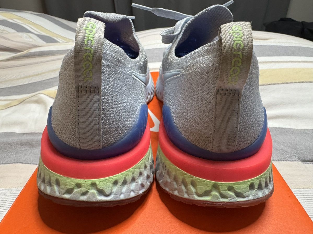 Nike Nike Epic React Flyknit 2 “8-Bit” Size US 9 / EU 42 - 2 Thumbnail