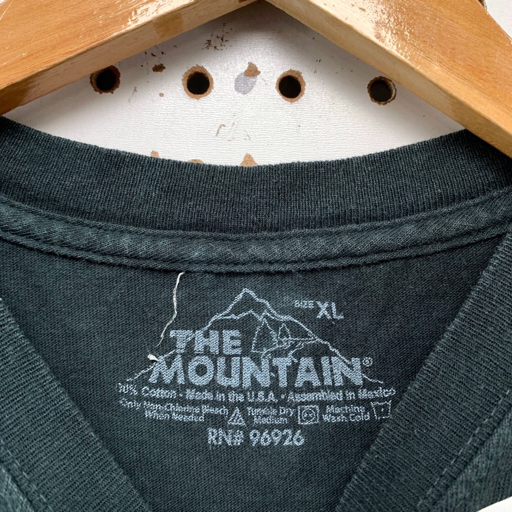 The Mountain The Mountain Wolf Moon T Shirt Mens XL Black Wolves Howling Tie Dye Made Usa Size US XL / EU 56 / 4 - 3 Thumbnail