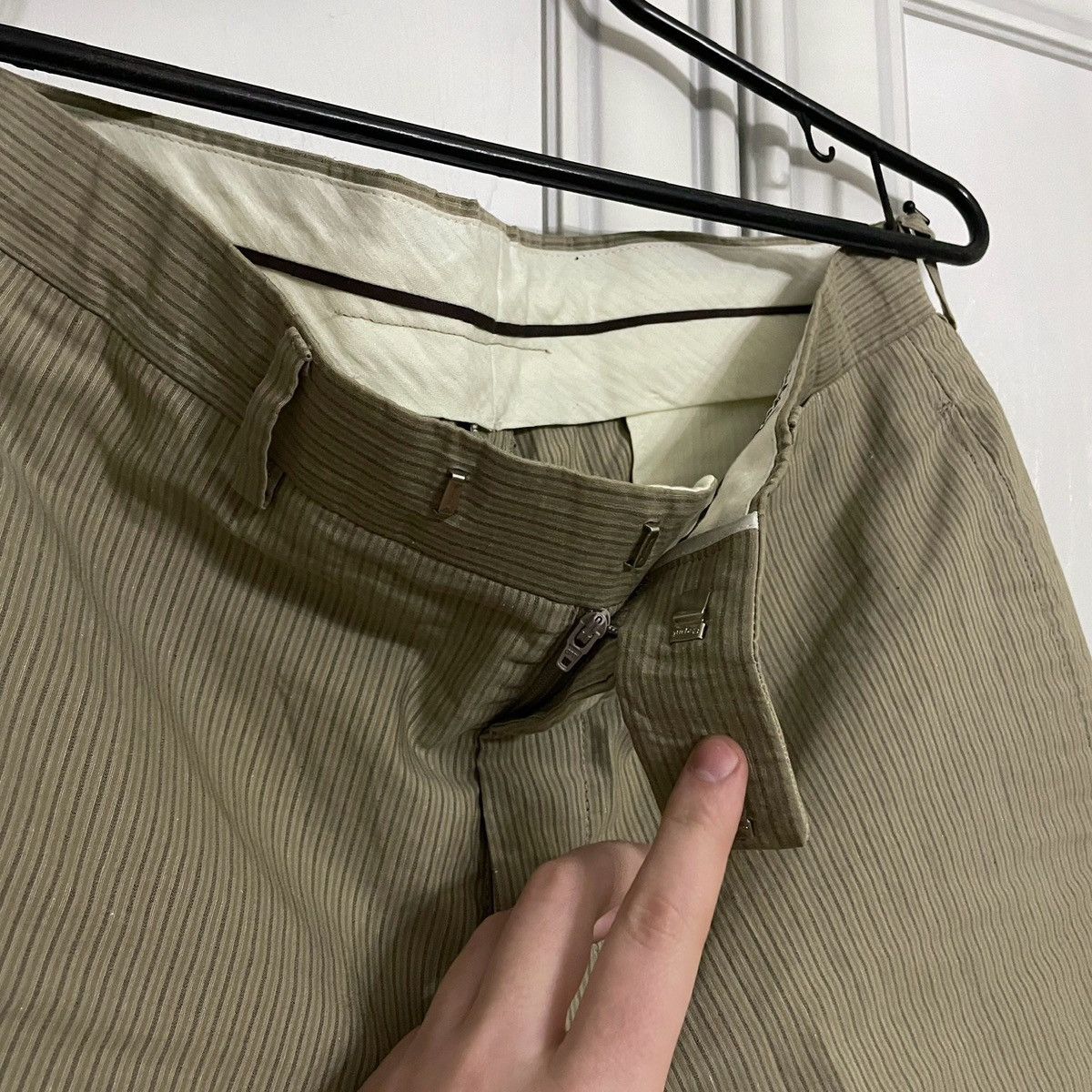 Hermes Vintage Hermes Beige Striped Cotton-Linen Casual Pants Size US 33 - 5 Thumbnail