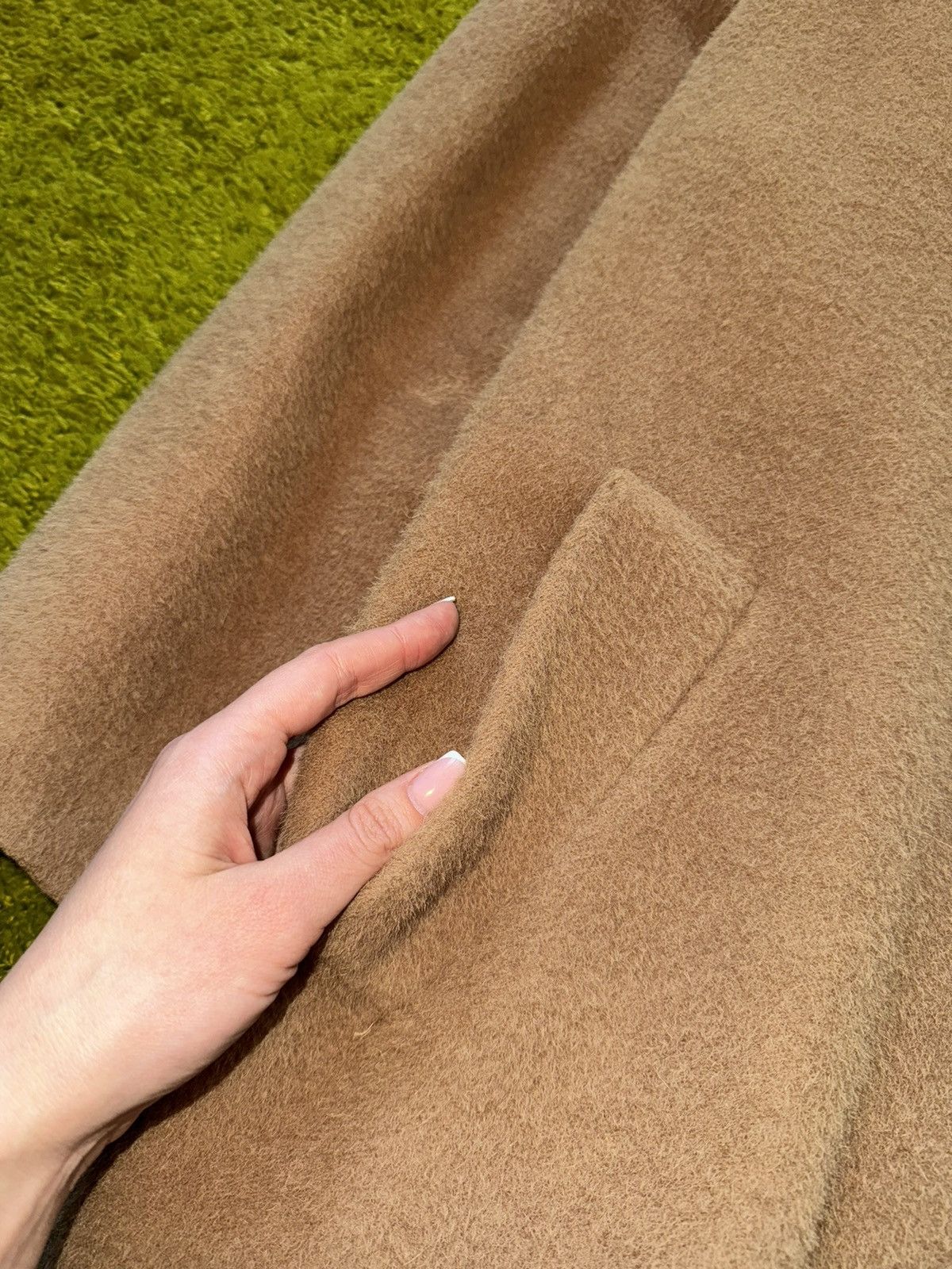 Valentino × Vintage Valentino 1990s vintage alpaca wool blend coat Size M / US 6-8 / IT 42-44 - 4 Thumbnail