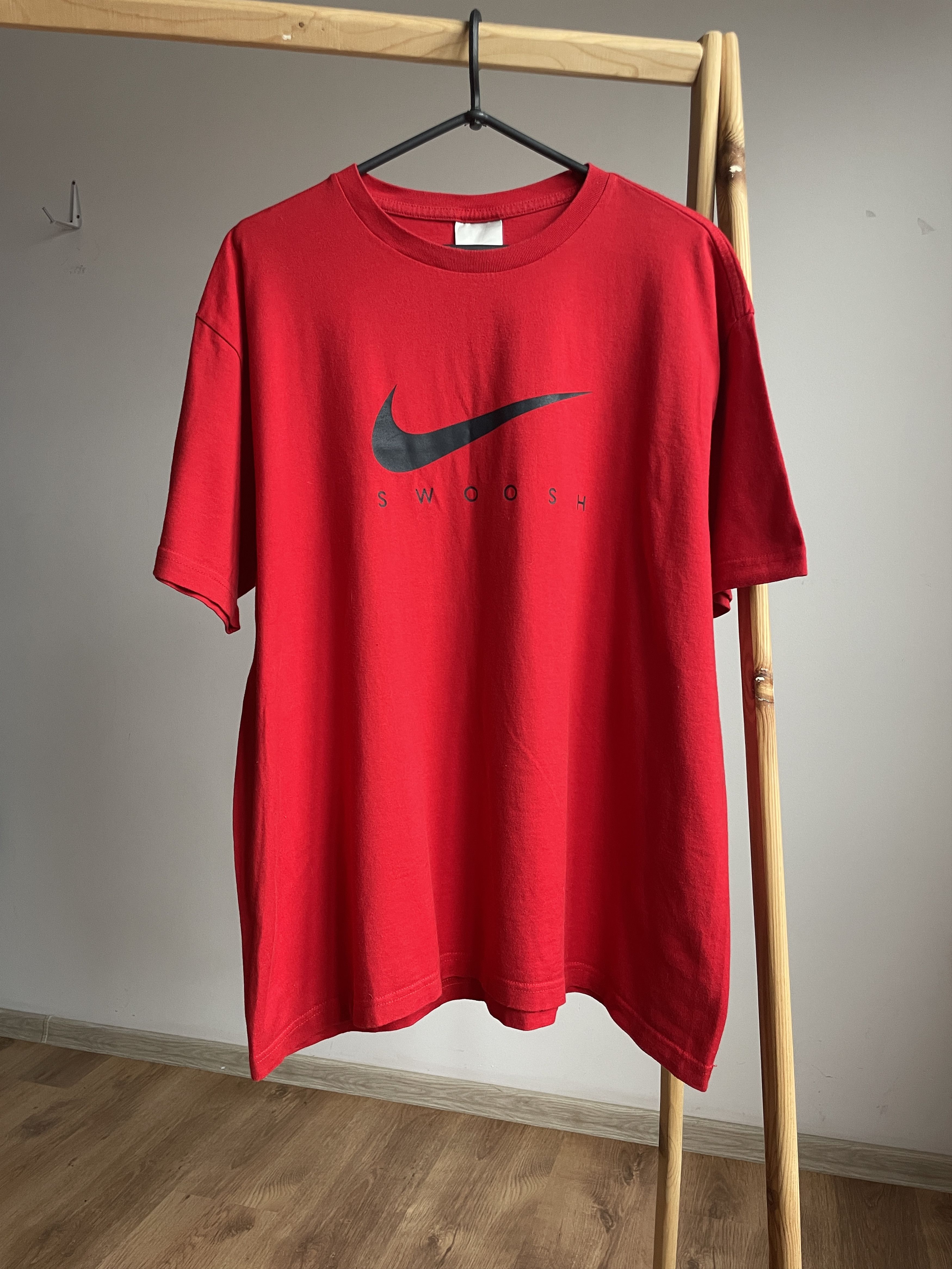 Nike Nike Vintage Y2K Big Swoosh T-Shirt Size XL Size US XL / EU 56 / 4 - 1 Thumbnail
